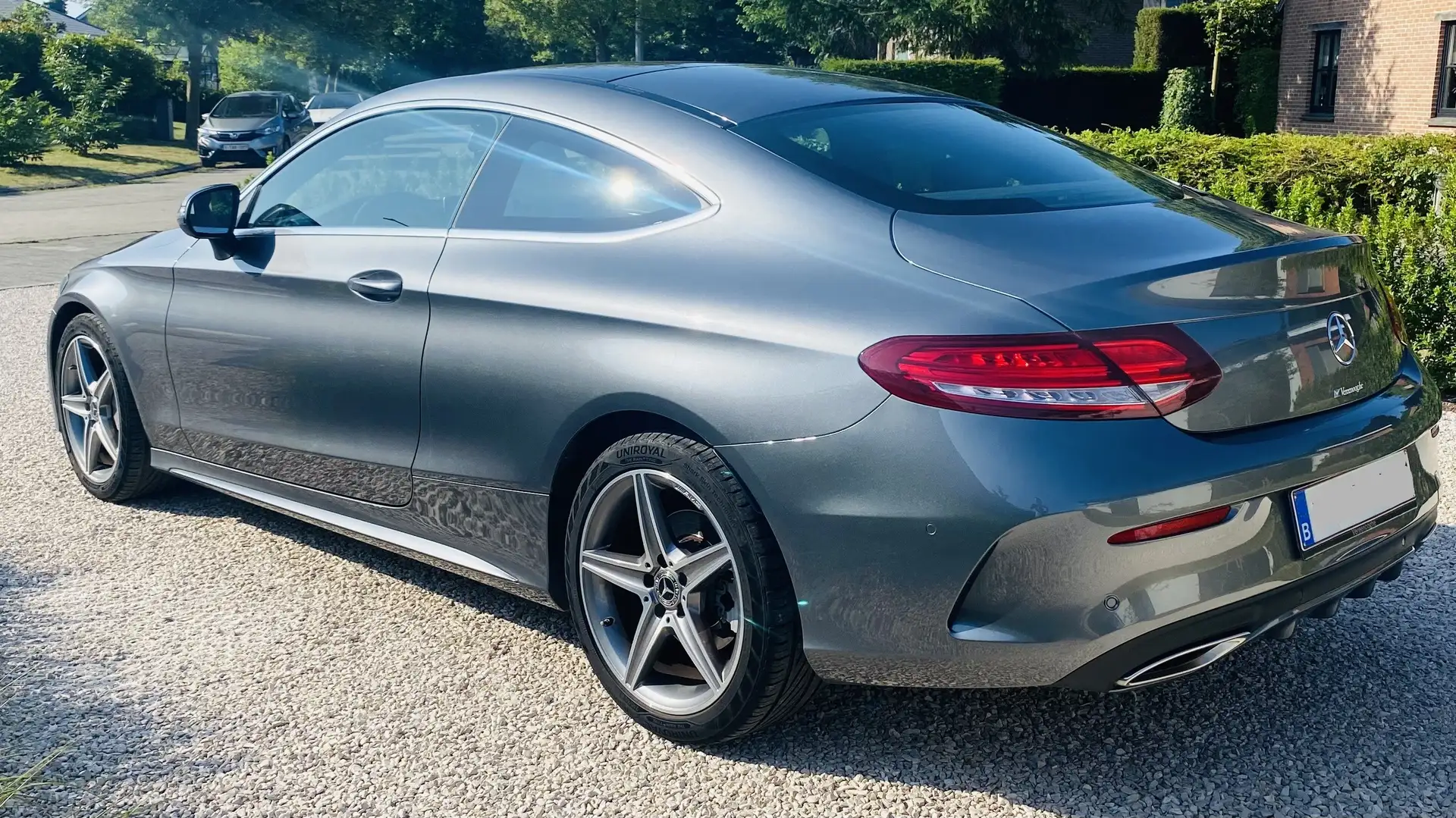 Mercedes-Benz C 180 C 180 Coupe 9G-TRONIC AMG Line Grijs - 2