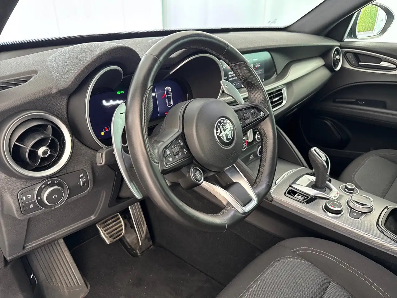 Alfa Romeo Stelvio 2024 — фото 14