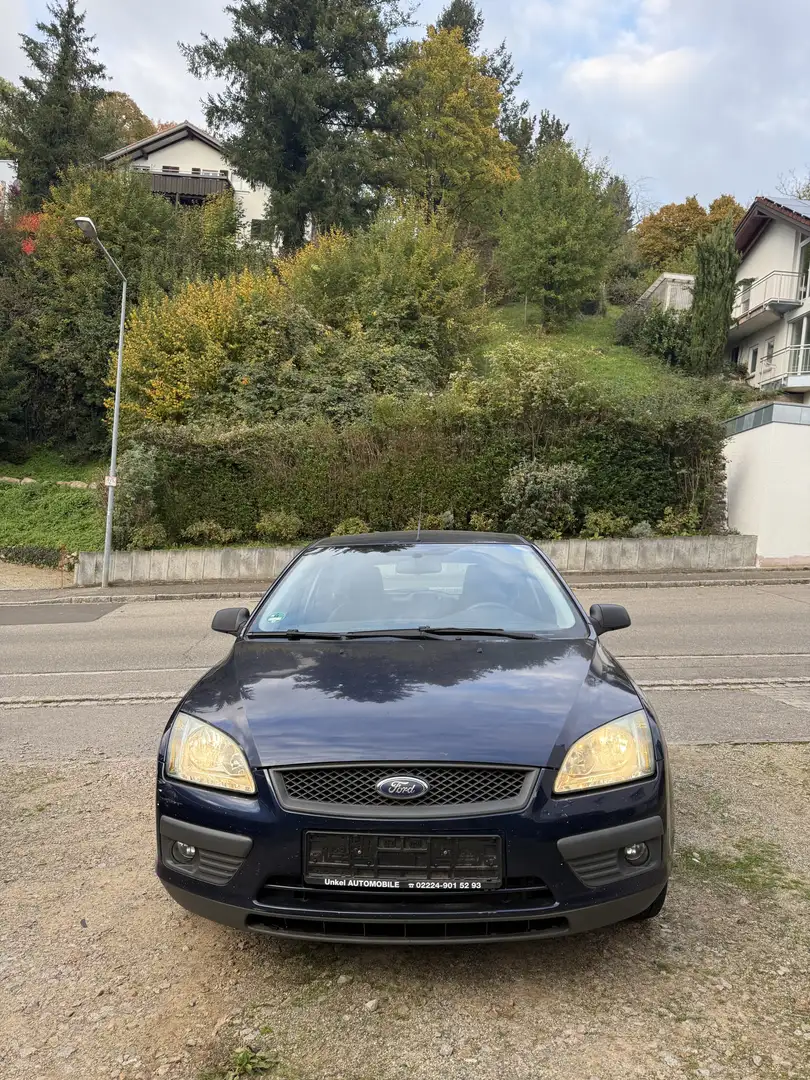 Ford Focus Trend Blau - 2