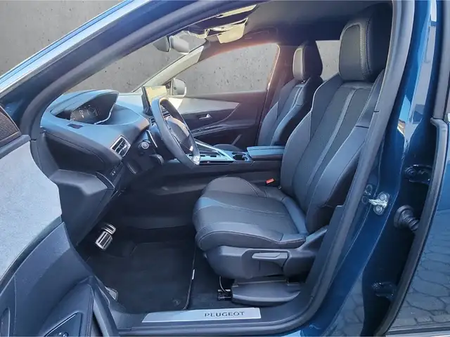 Peugeot 3008 view 9