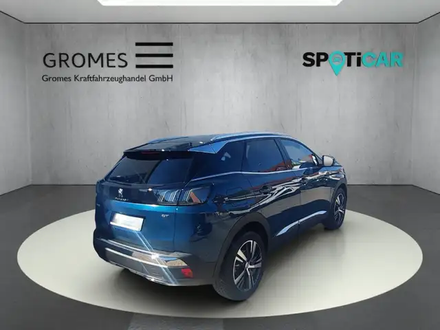 Peugeot 3008 view 3
