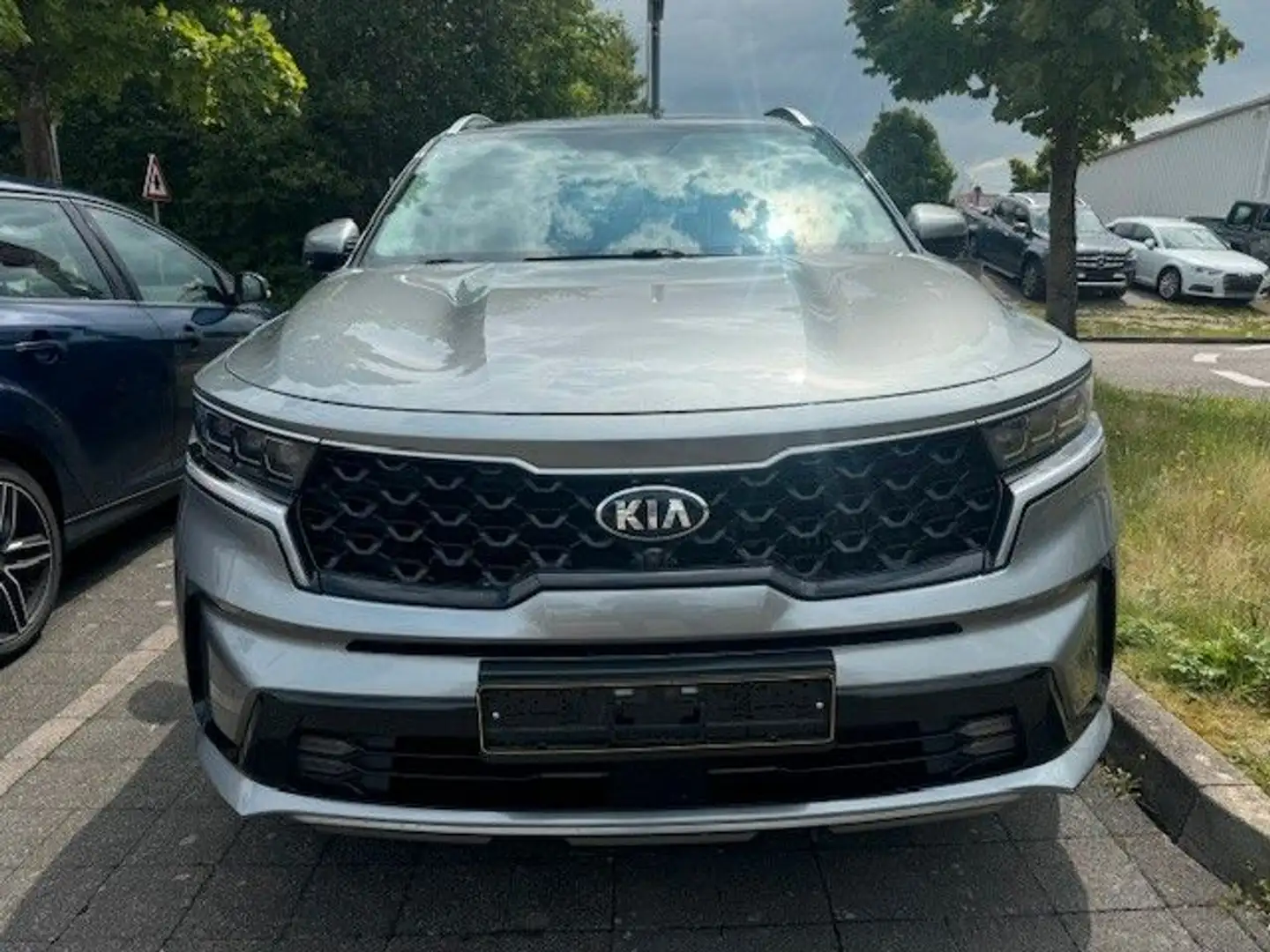 Kia Sorento Platinum 4WD Plug-In Hybrid PANO 7 SITZE Gris - 2