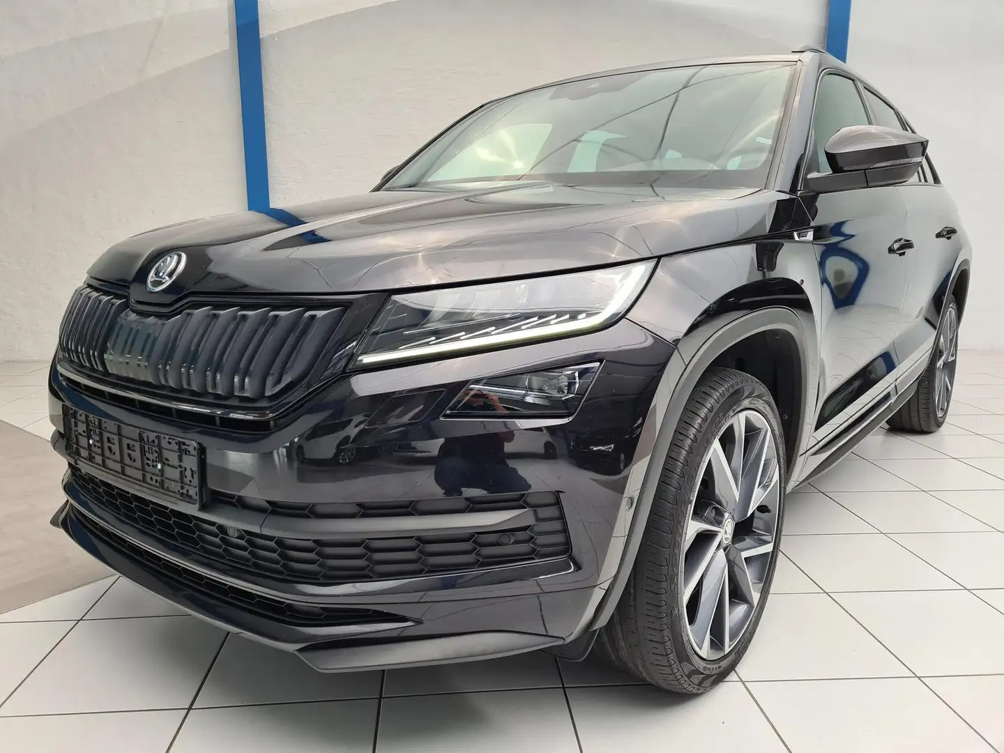 Skoda Kodiaq 2.0 TSI Sportline 4x4 | 7 Sitze | DCC Nero - 2