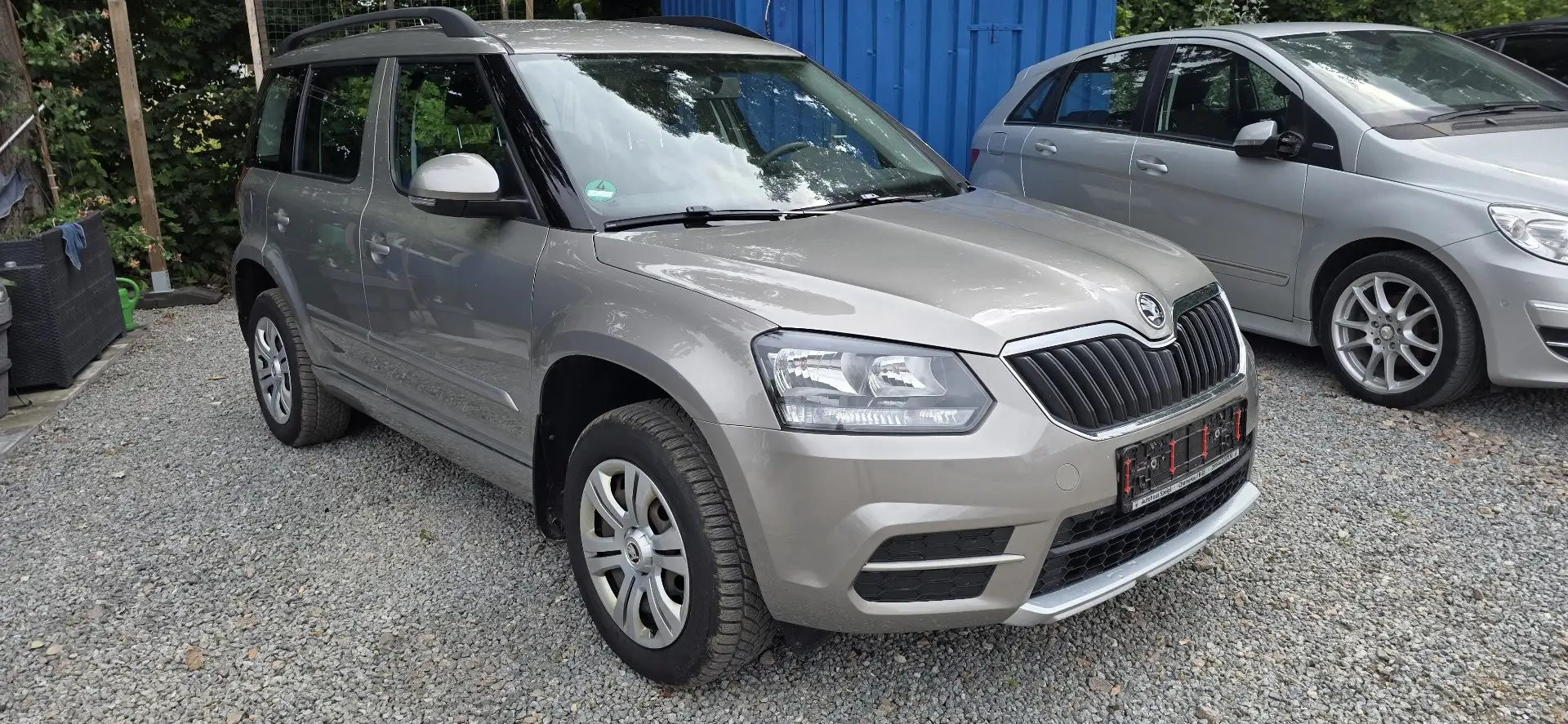 Skoda Yeti Active 4x4 Grau - 2