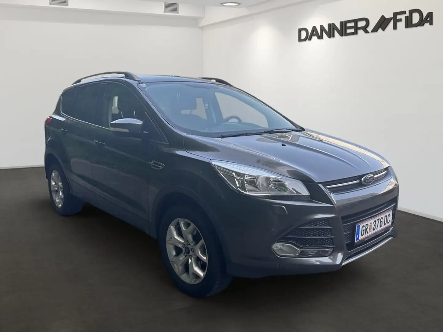 Ford Kuga Trend 2,0L AWD (Anhängevorrichtung) Grau - 2