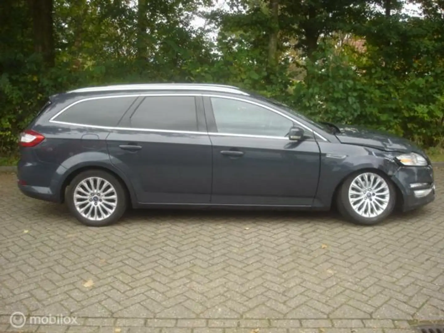 Ford Mondeo Wagon 1.6 EcoBoost Titanium Grijs - 2