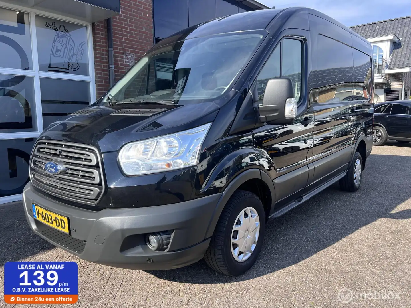 Ford Transit 350 2.2 TDCI L2H2 Trend Noir - 1