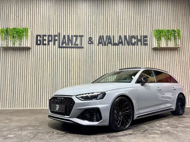 Audi RS4 RS4 2.9TFSI*NARDO*LNP:139t€*ABSOLUT RANDVOLL*