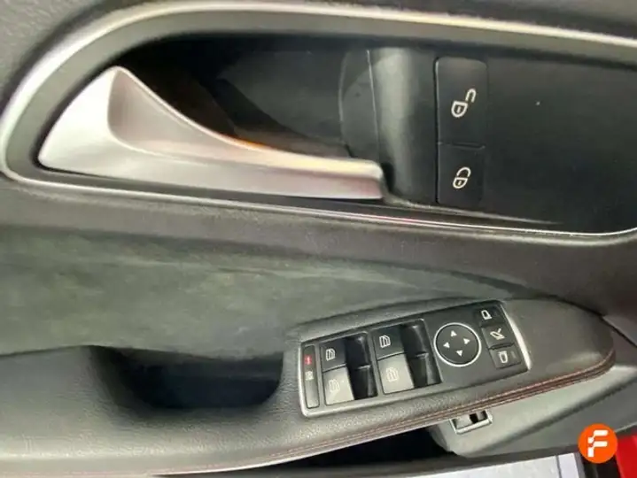 Mercedes-Benz GLA 180 X156 2019, foto 19