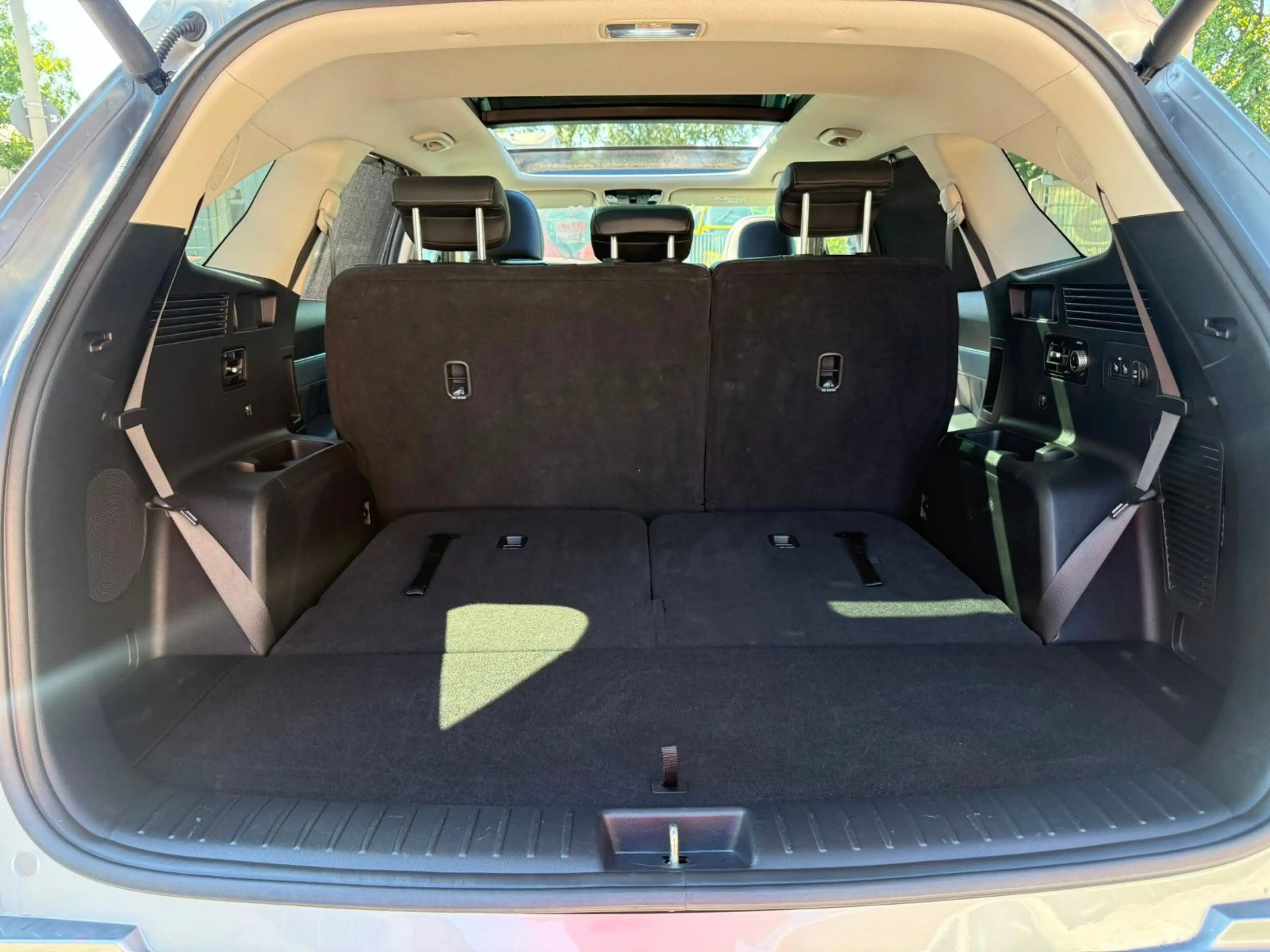 Kia Sorento 2.2 AUTSpirit 4WD*7SITZER*LED*NAVI*PANO — photo 12