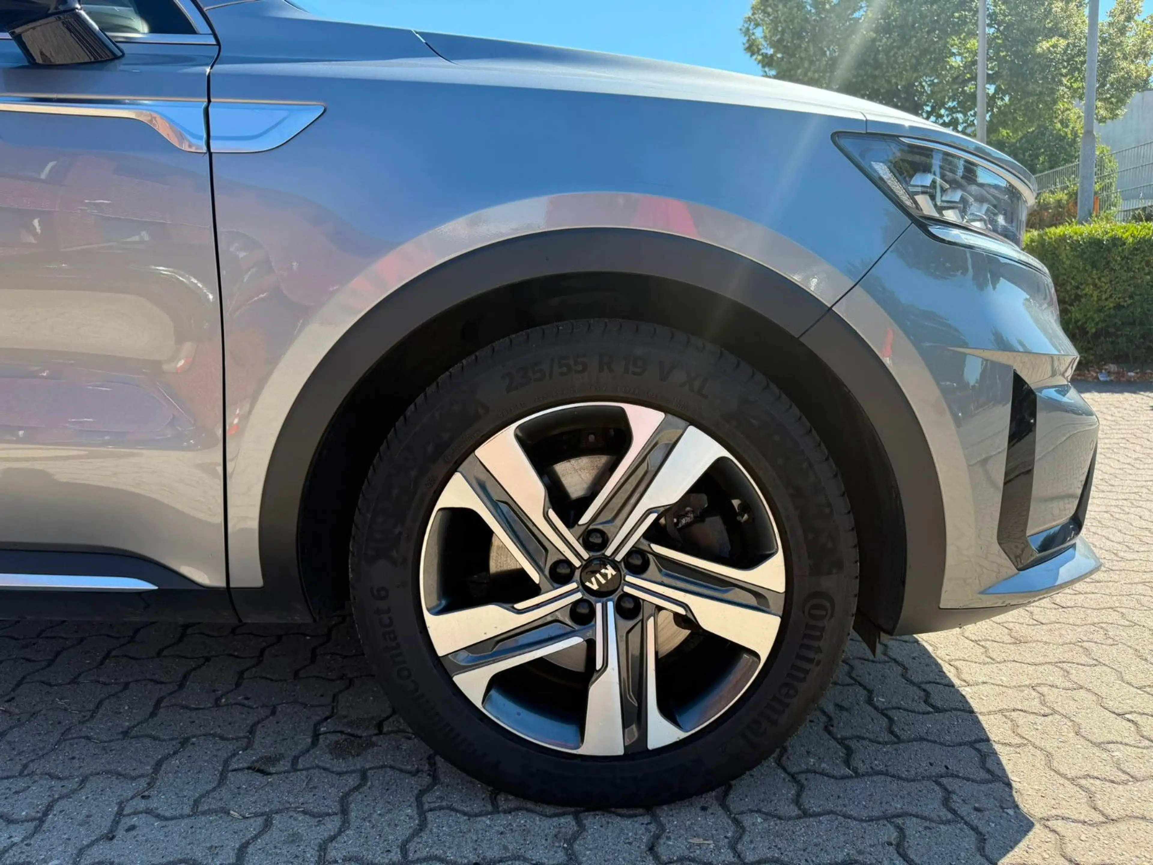 Kia Sorento 2.2 AUTSpirit 4WD*7SITZER*LED*NAVI*PANO — photo 9