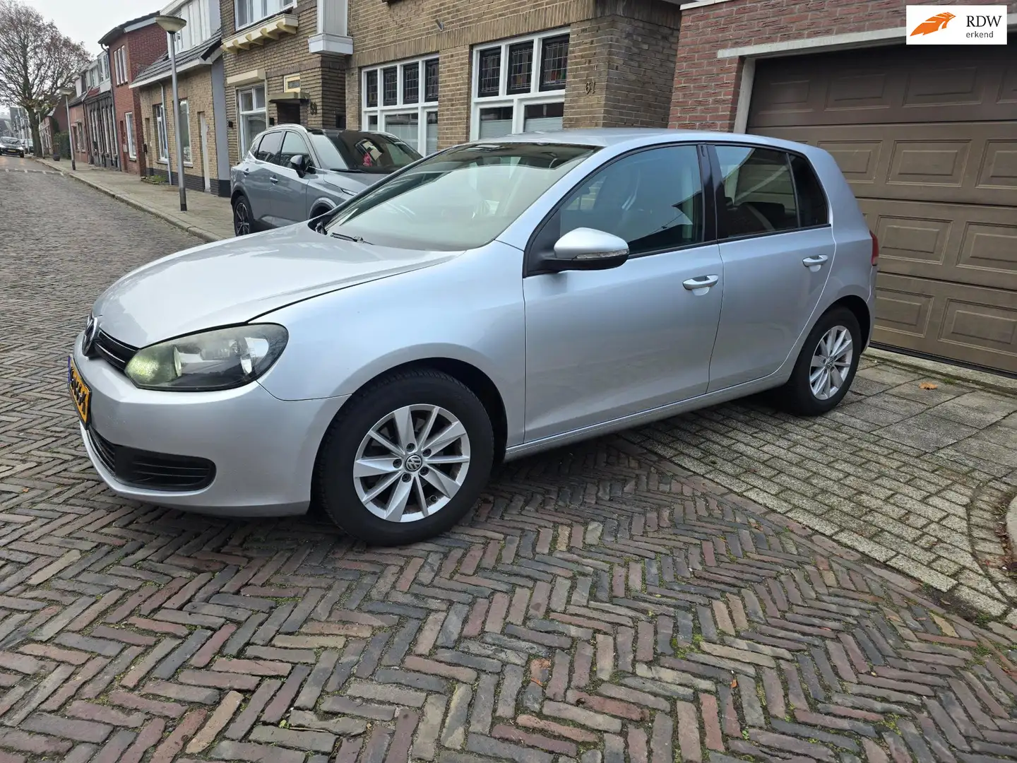 Volkswagen Golf 1.4 Trendline Grau - 1