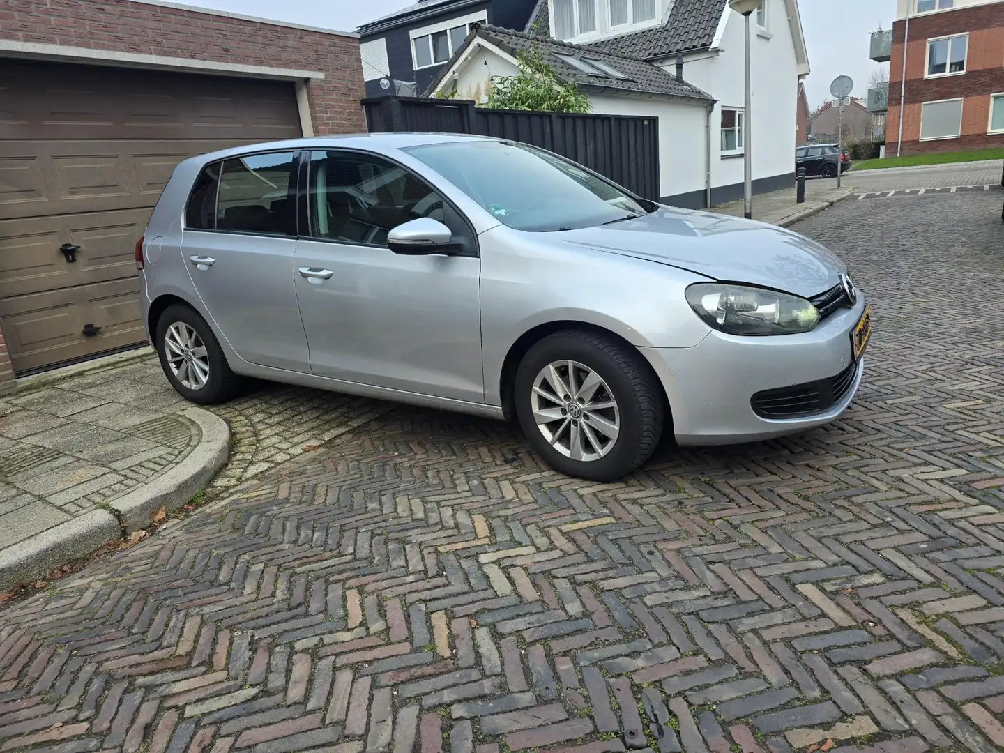 Volkswagen Golf 1.4 Trendline Grau - 2