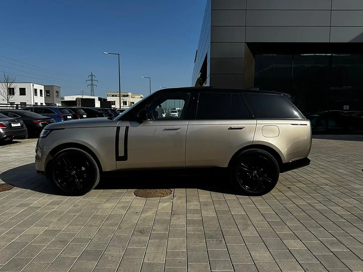 Land Rover Range Rover P460e PHEV AWD HSE *TOP FARBKOMBI*OFF ROAD PAKE... Gold - 2