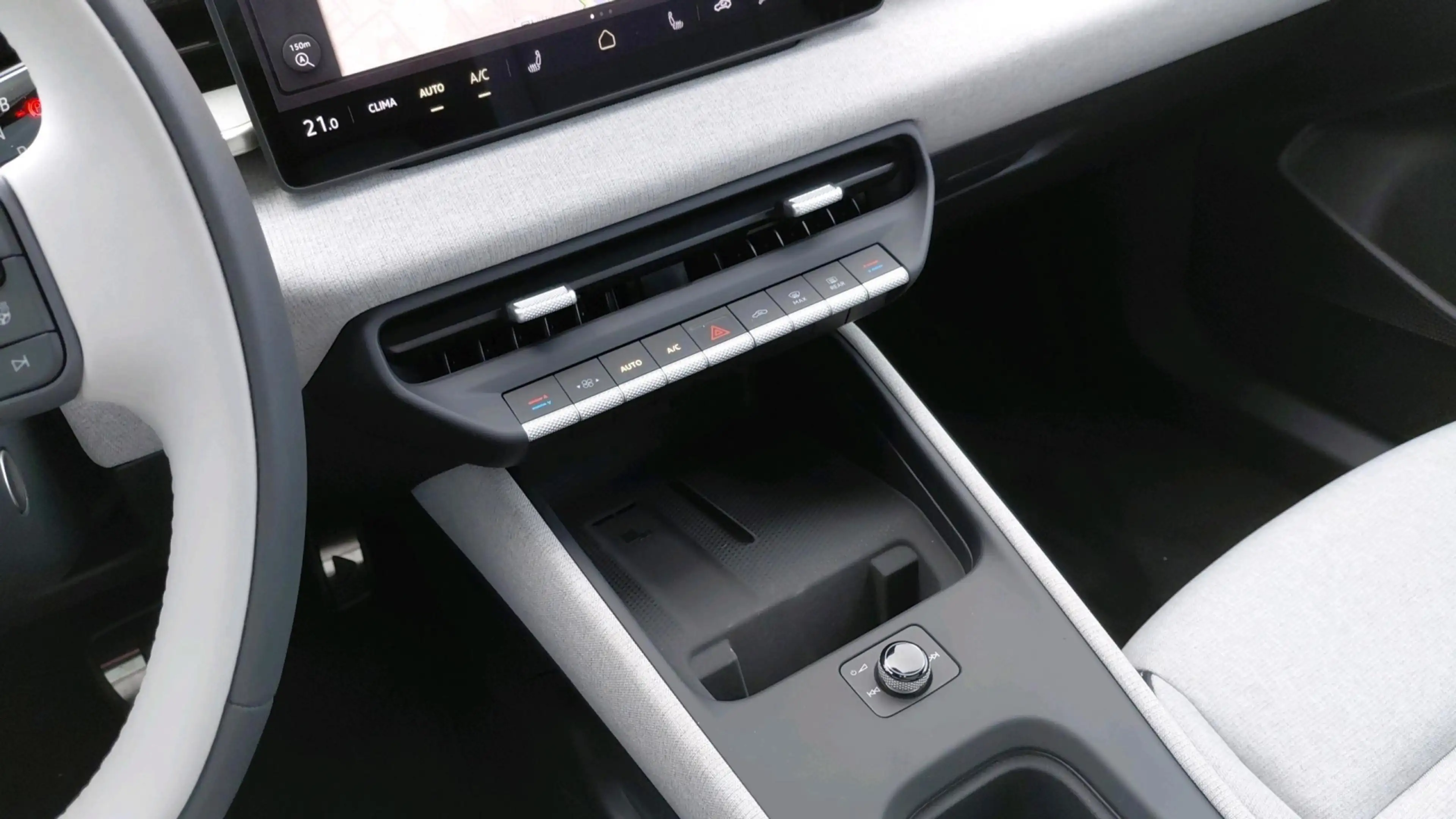 Volkswagen ID. Polo Style First Edition 52 kWh | — photo 15