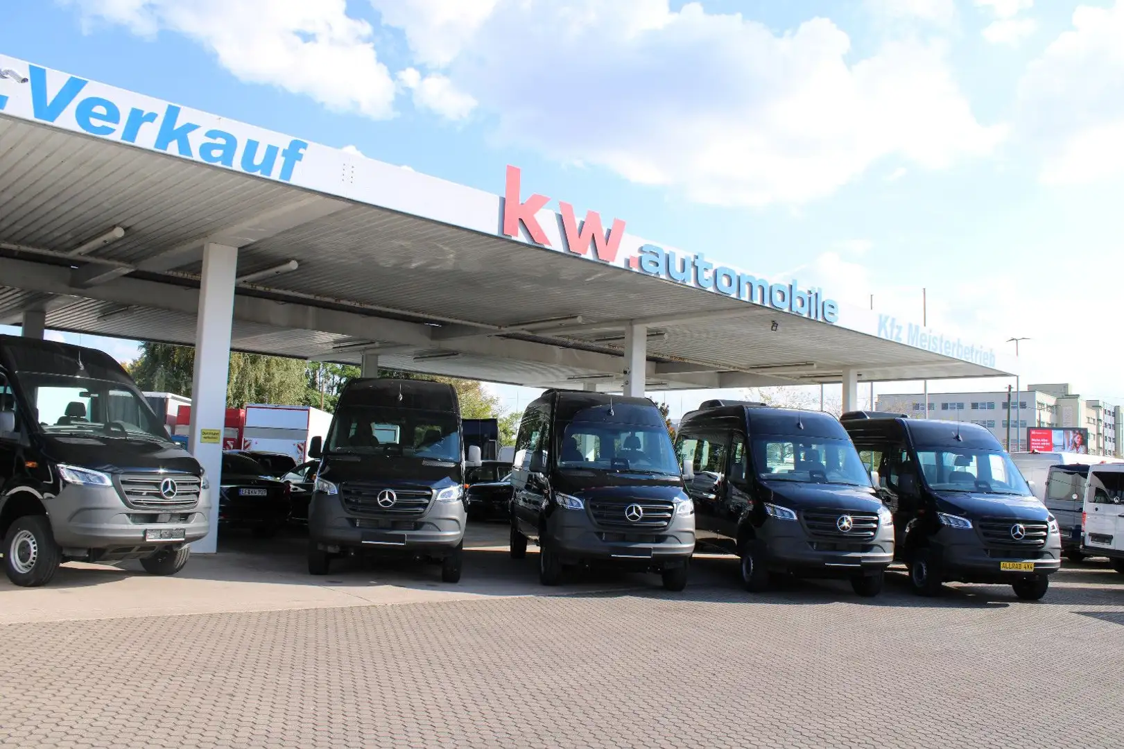 Mercedes-Benz Sprinter319-4x4 Tourer,LED-NEUWAGEN Schwarz - 2