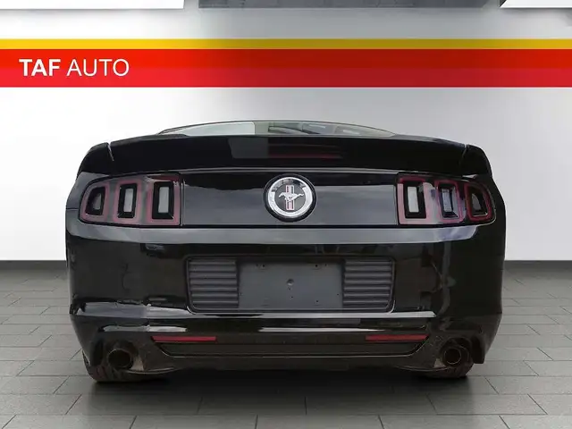 Ford Mustang view 9
