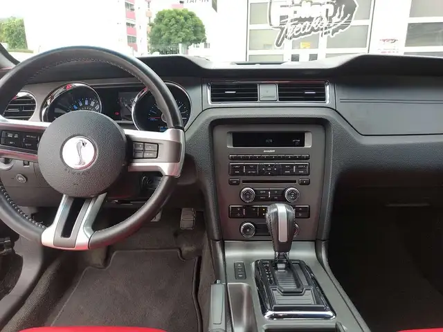 Ford Mustang view 14