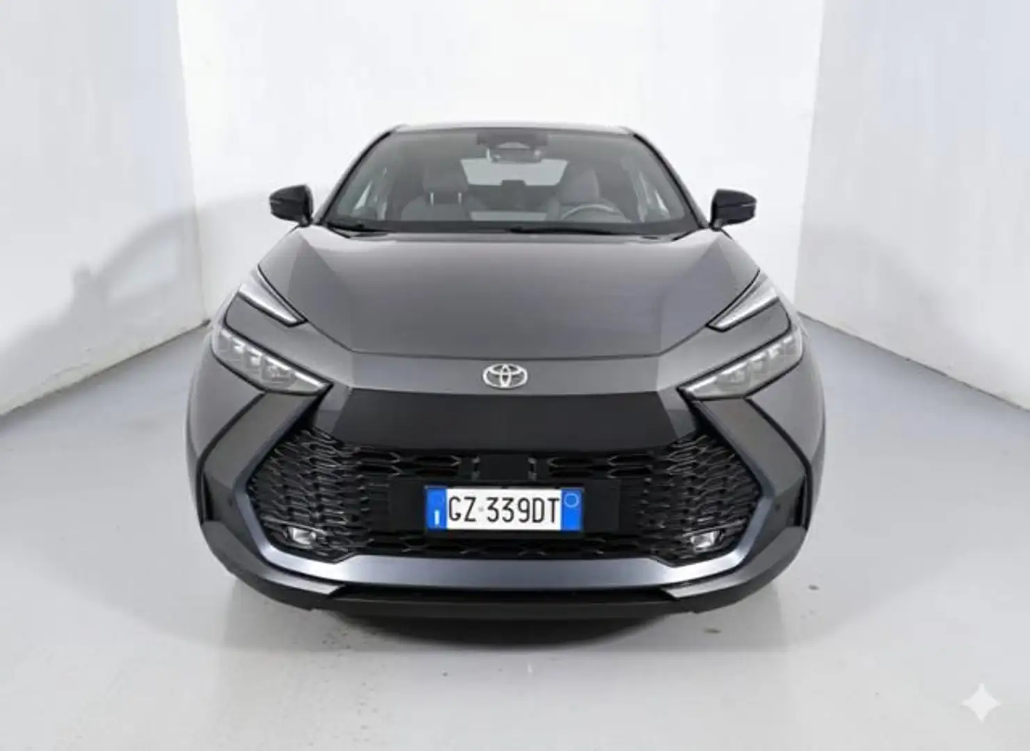 Toyota C-HR 1.8 HV Trend Gris - 2
