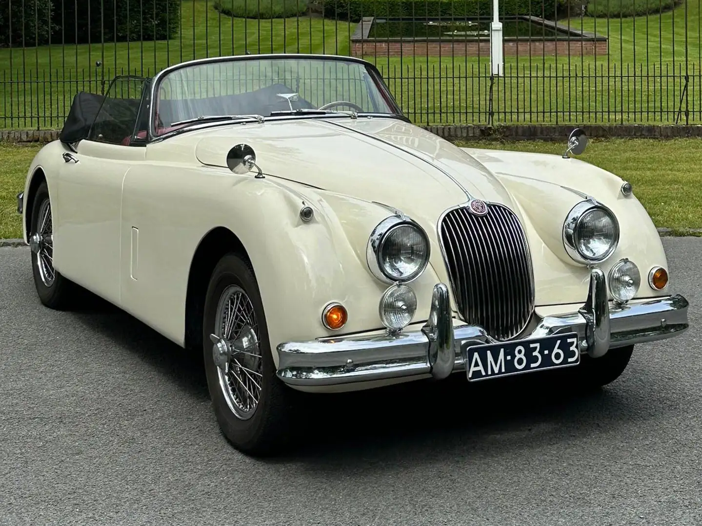 Jaguar XK 150 DHC Blanco - 1
