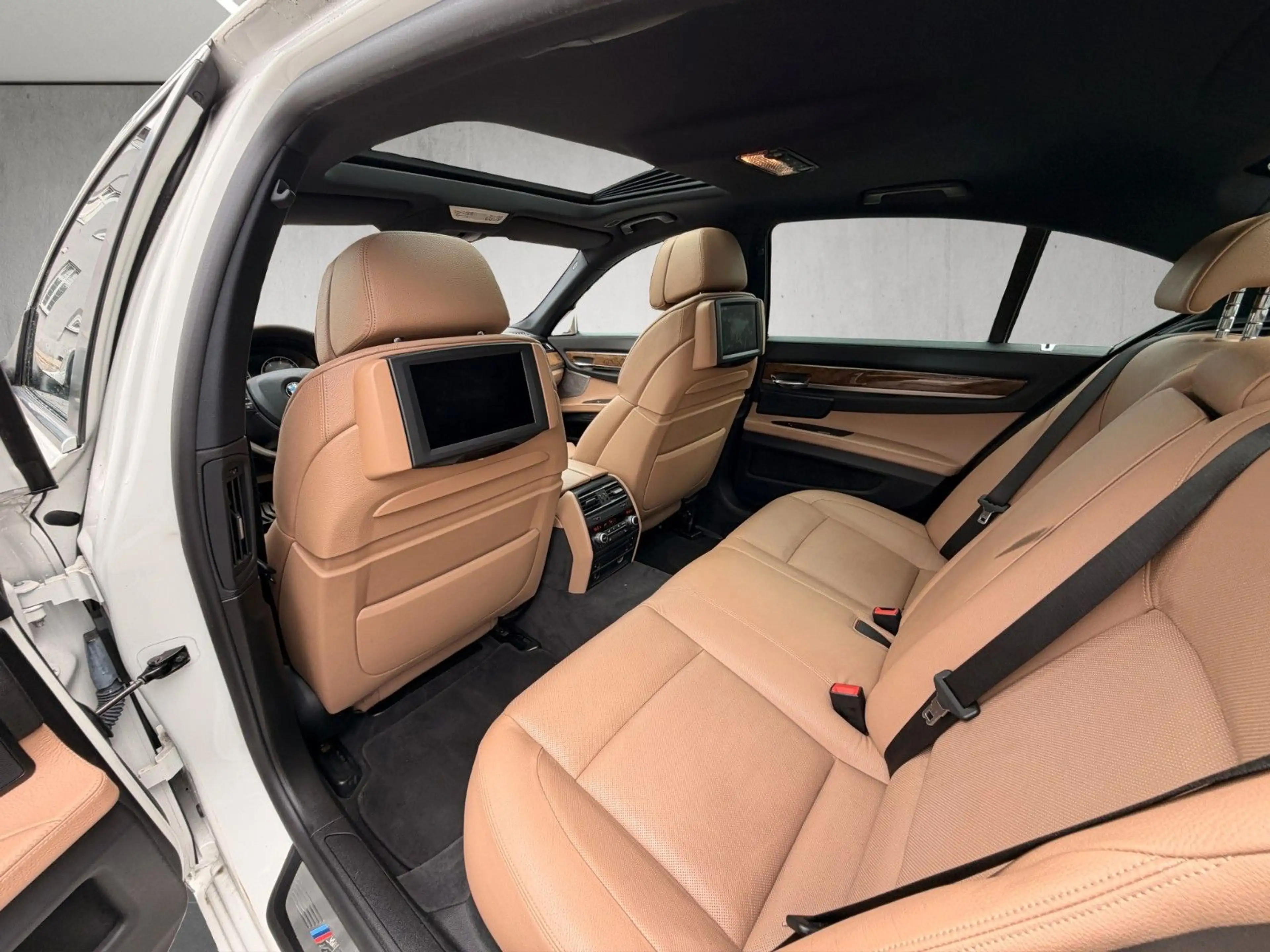 BMW 740 d xDrive M-Sportpaket*Leder*Fond Entertainmen — photo 7