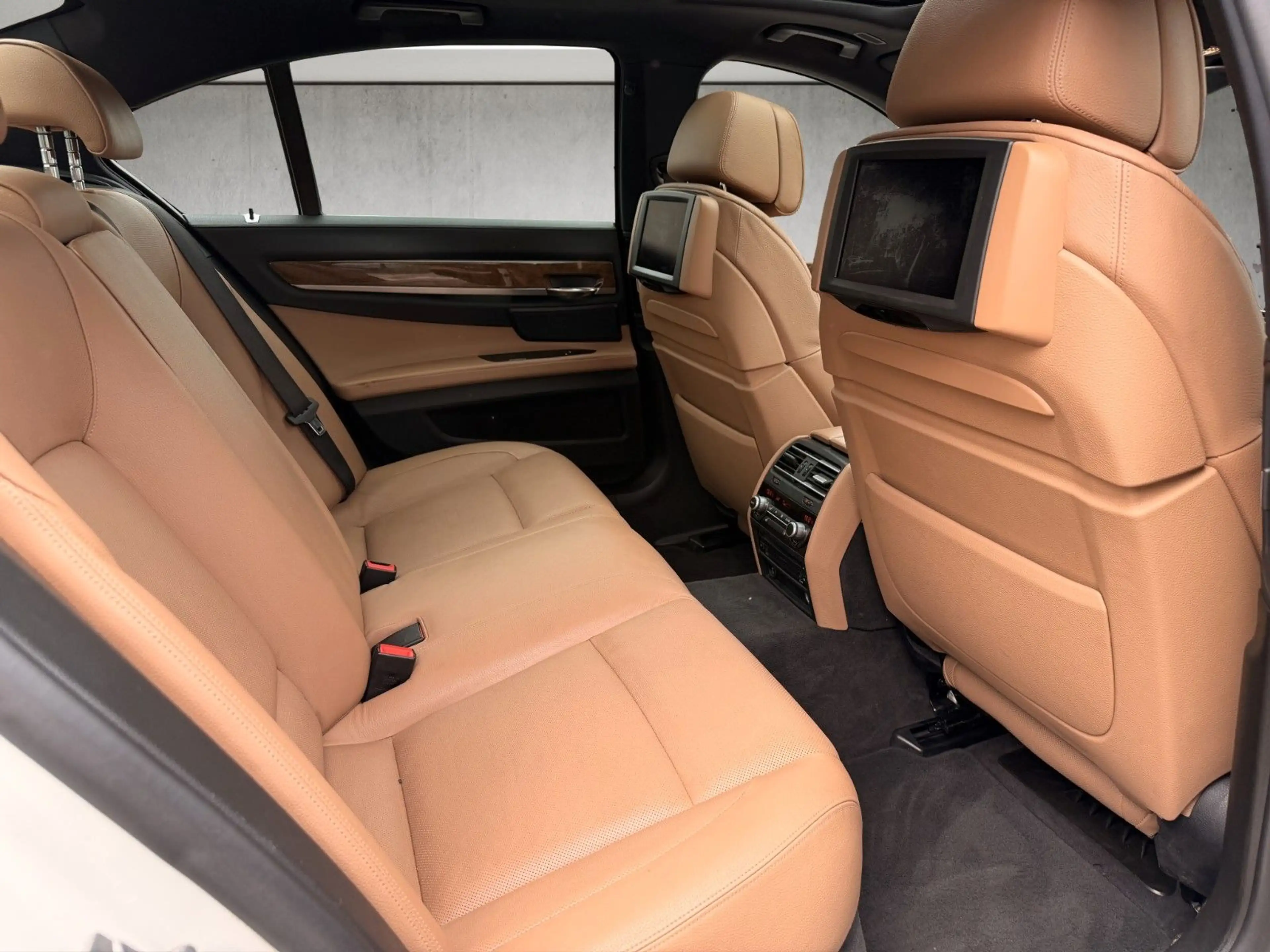 BMW 740 d xDrive M-Sportpaket*Leder*Fond Entertainmen — photo 8