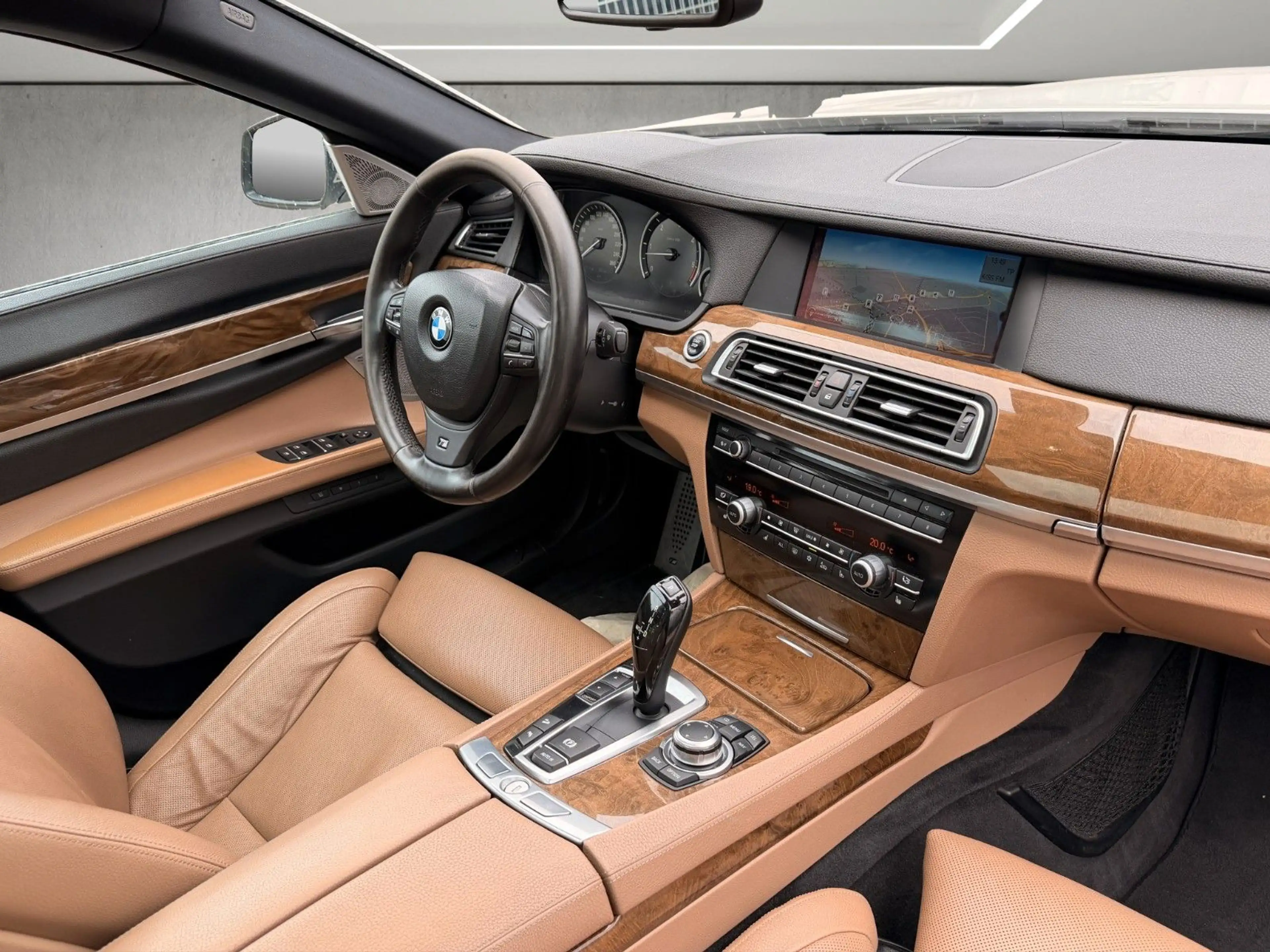 BMW 740 d xDrive M-Sportpaket*Leder*Fond Entertainmen — photo 9