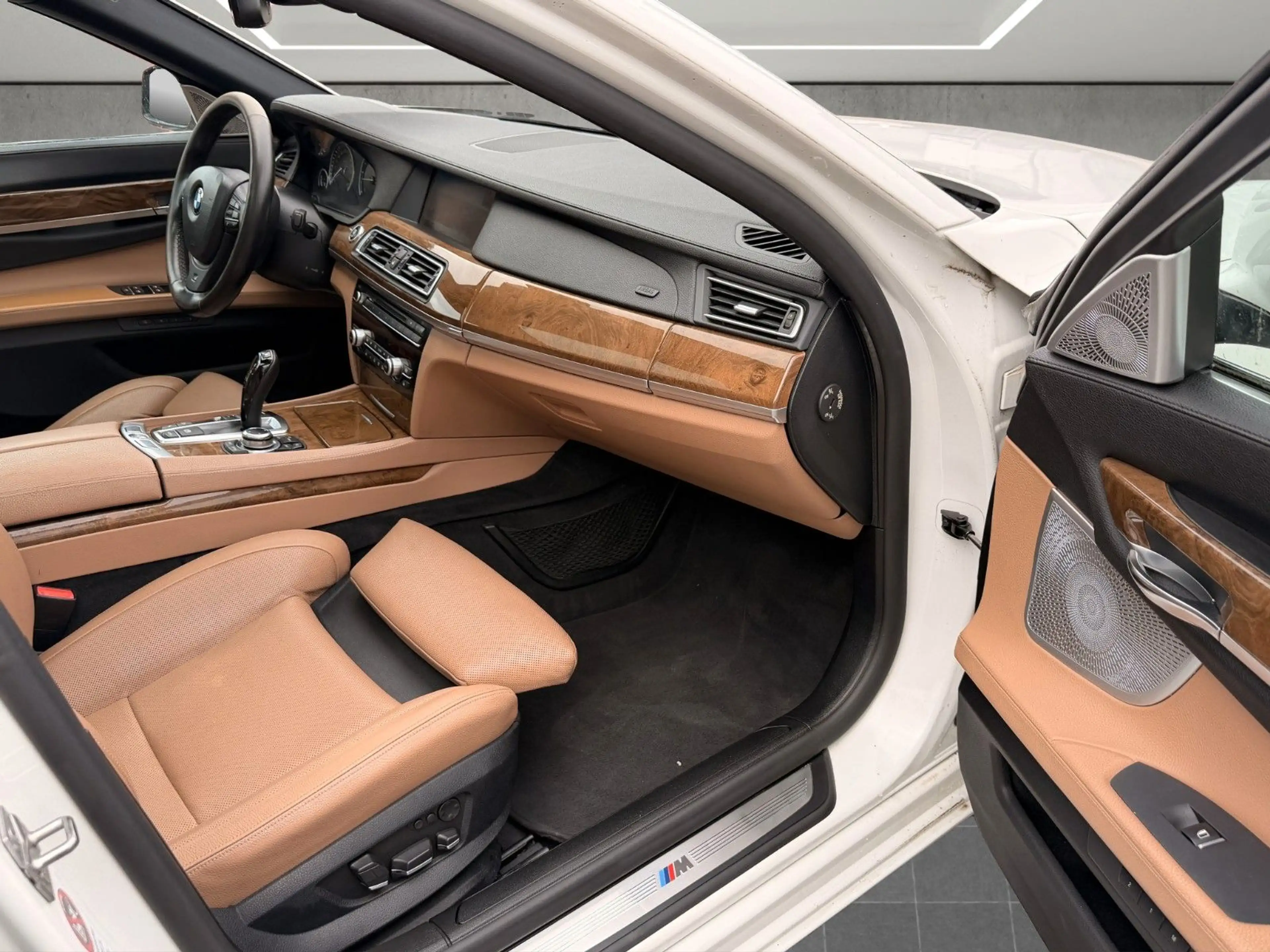 BMW 740 d xDrive M-Sportpaket*Leder*Fond Entertainmen — photo 10