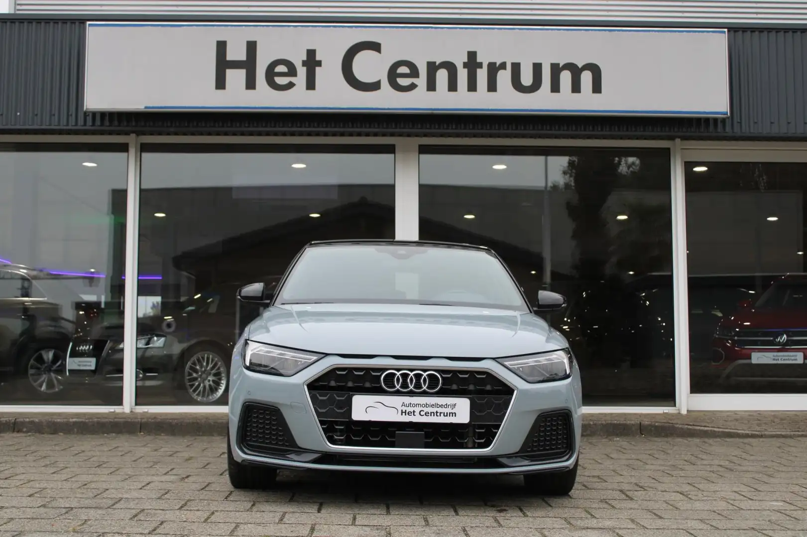 Audi A1 Sportback 30 TFSI 110PK Automaat Sport Pro Line S Gris - 2