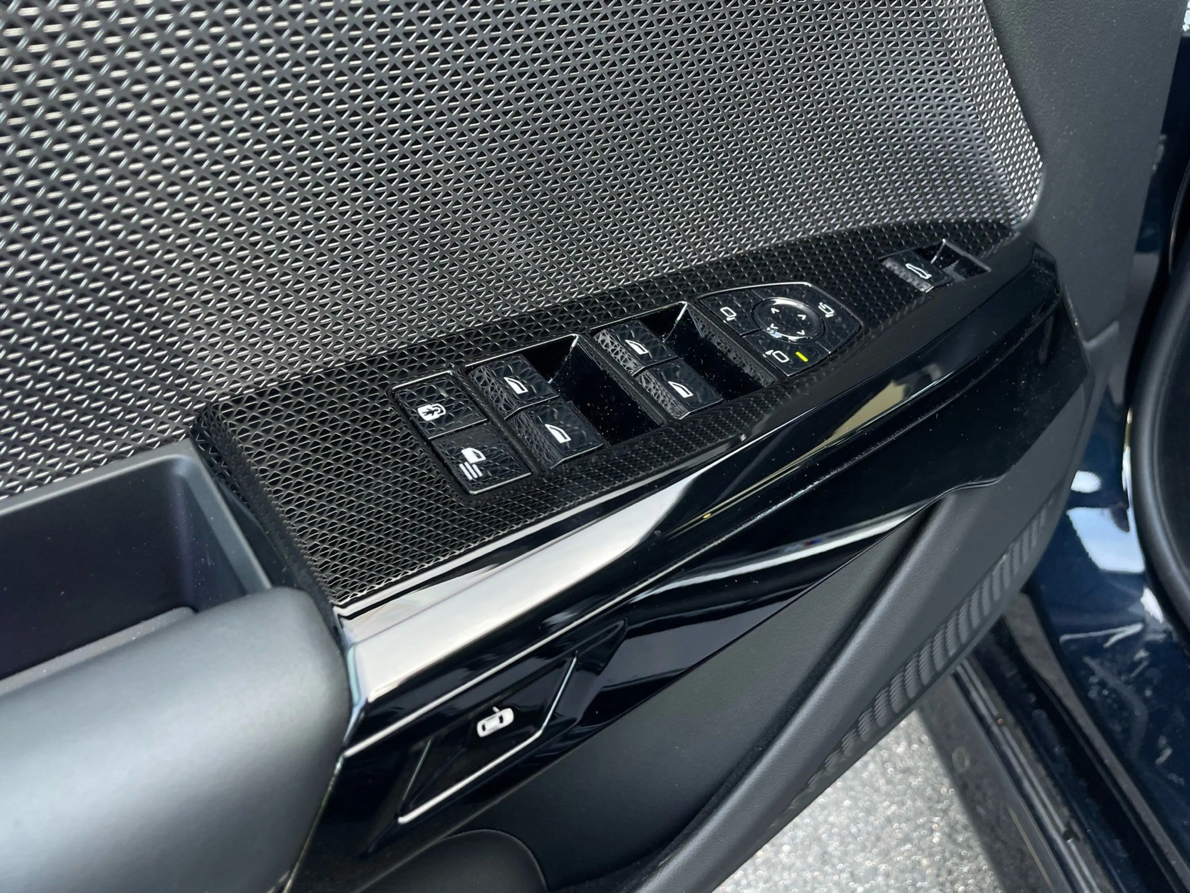 BMW 740 d xDrive M Sport || Massage Sitzlüft. Standhzg. — photo 9