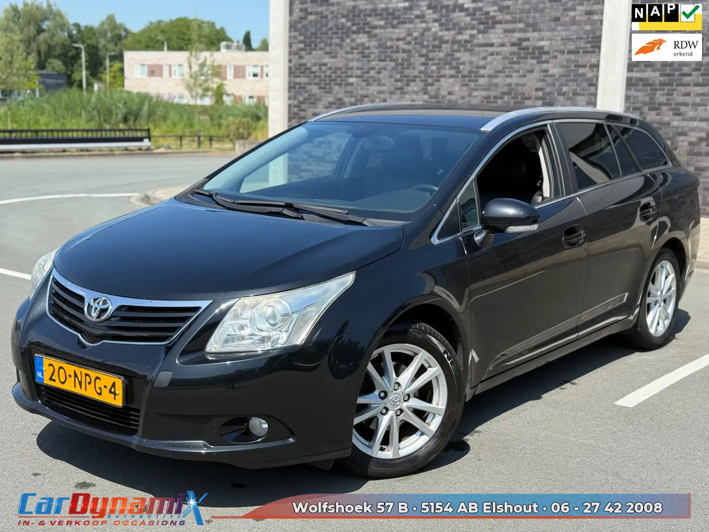 Toyota Avensis Wagon 1.8 VVTi Business | Cruise | LMV | Leer | PD Zwart - 1