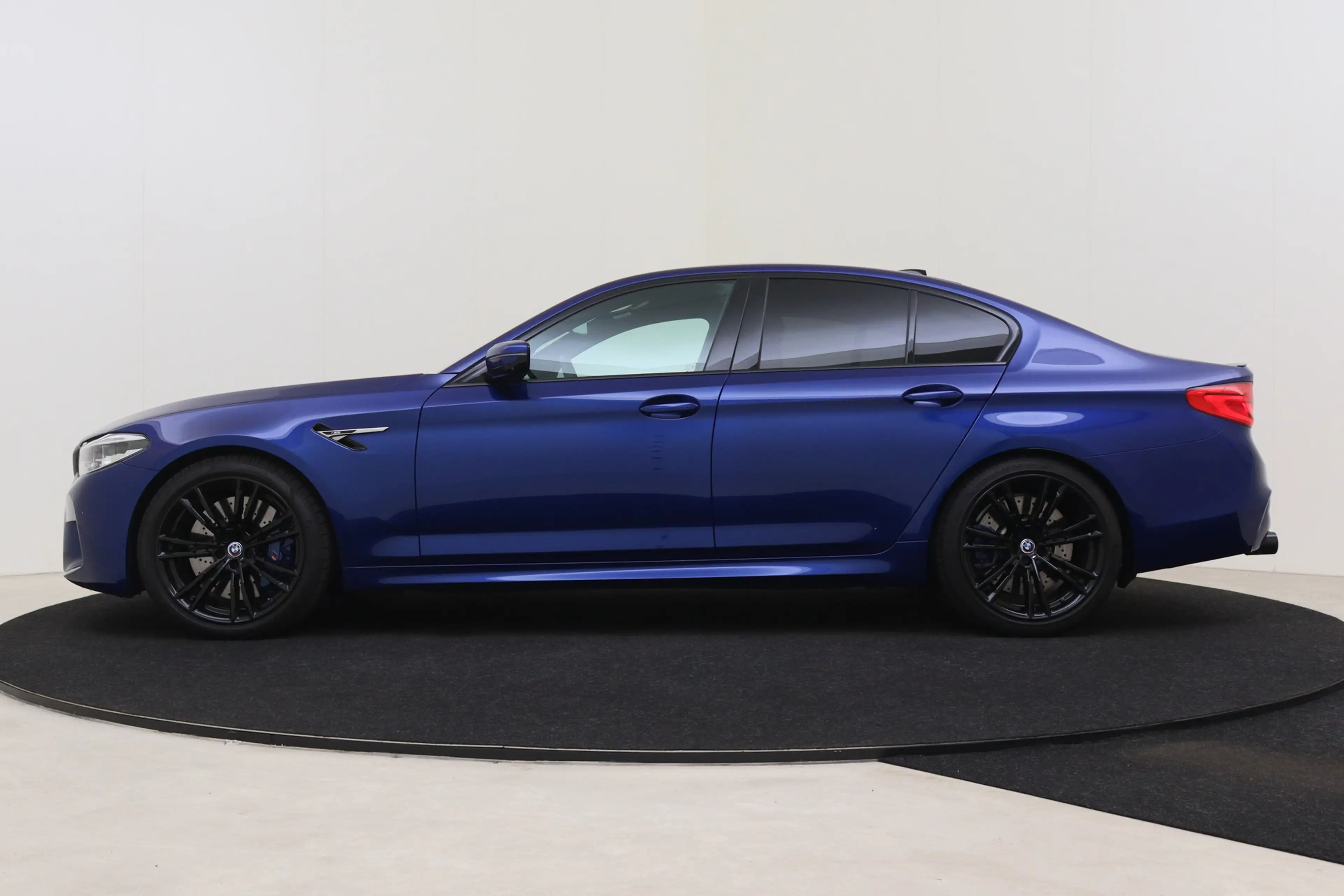 BMW M5 Automaat / Adaptieve LED / M Multifunctionele Stoe — photo 14