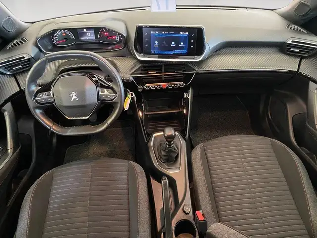 Peugeot 2008 view 6