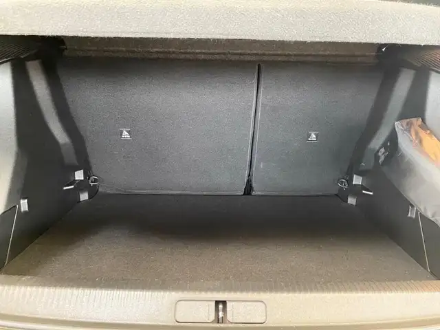 Peugeot 2008 view 9