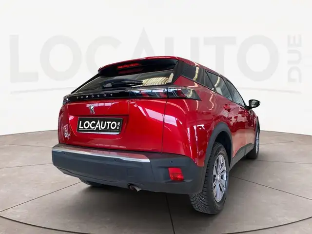 Peugeot 2008 view 4