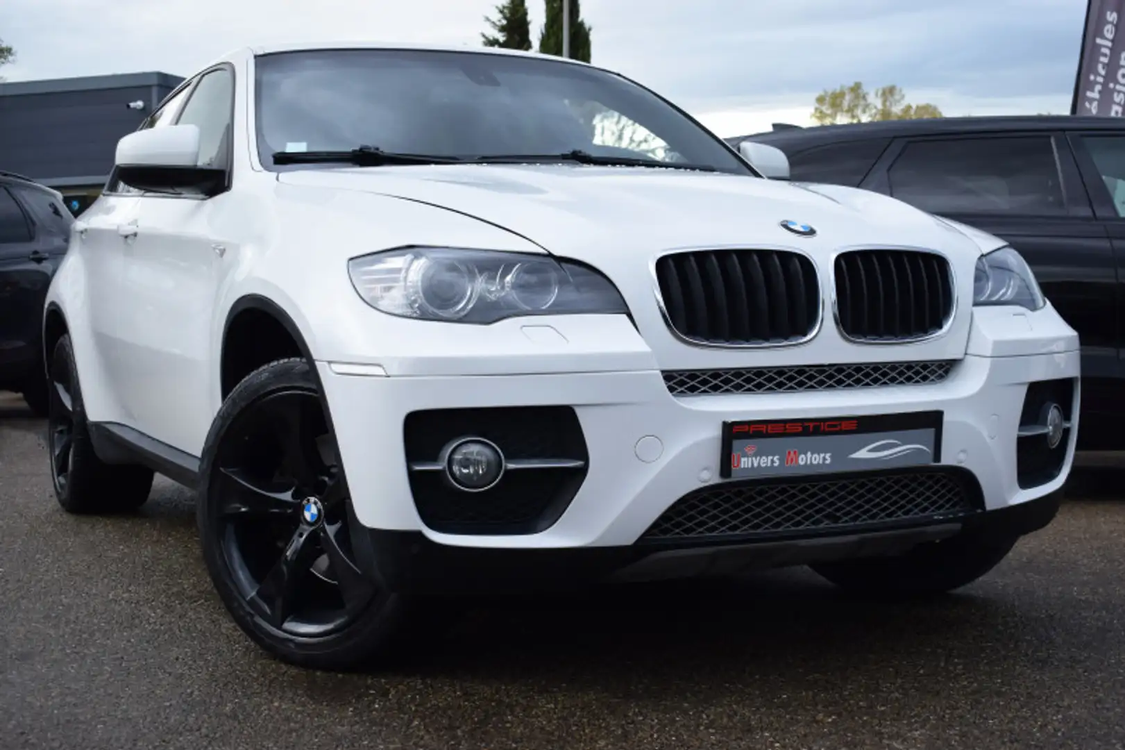 BMW X6 (E71) XDRIVE30DA 245CH LUXE PACK SPORT Blanc - 1
