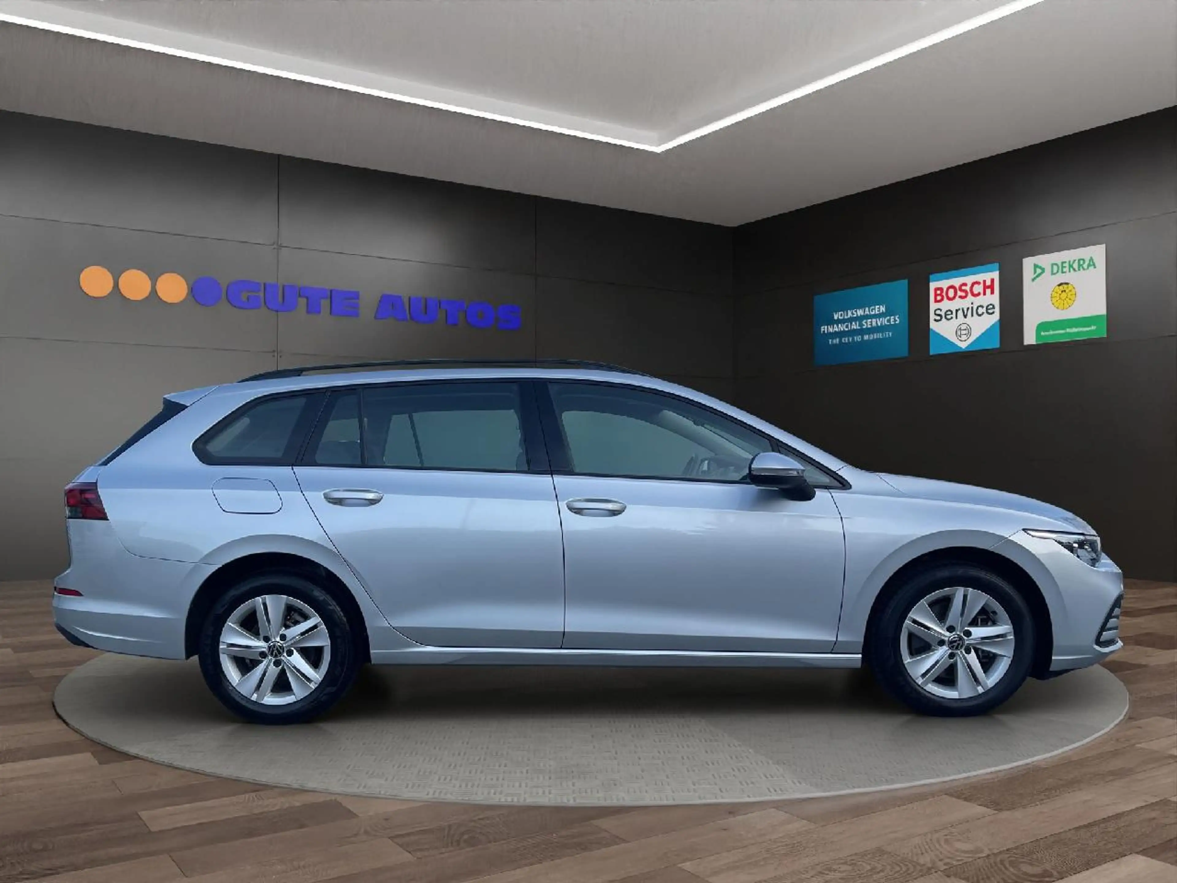 Volkswagen Golf Variant Life*aAC3Zonen*Business Premiun* — photo 4
