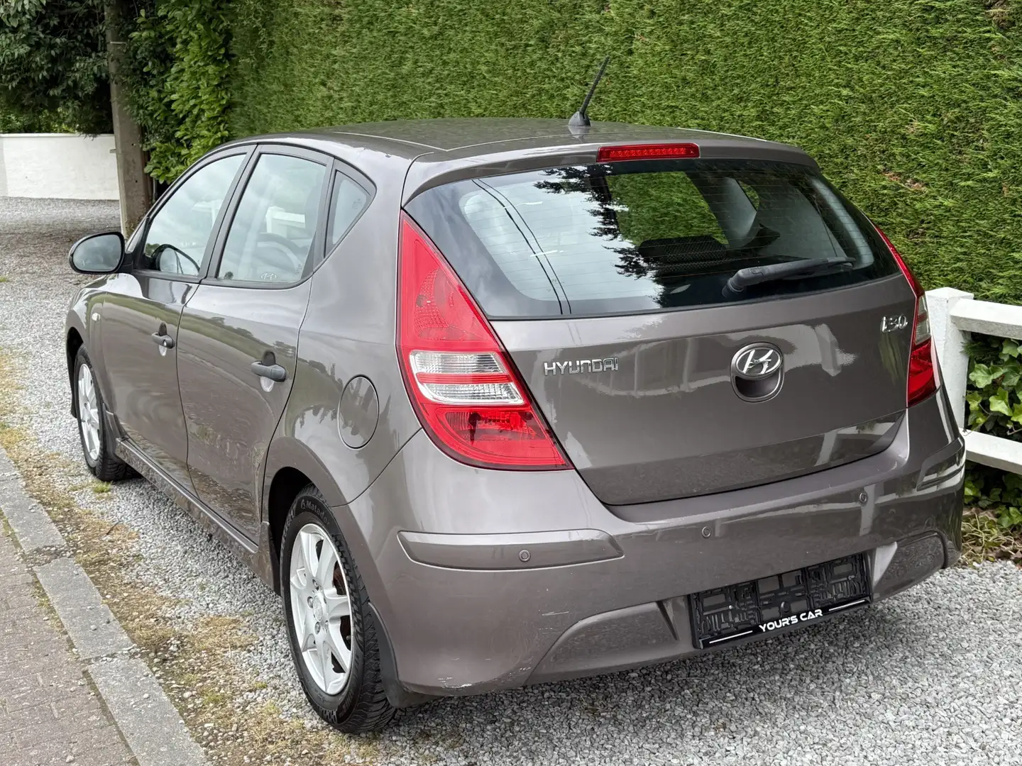 Hyundai i30 1.4i - 1ER Main -  Euro 5 - Airco - Garantie !! Bruin - 2