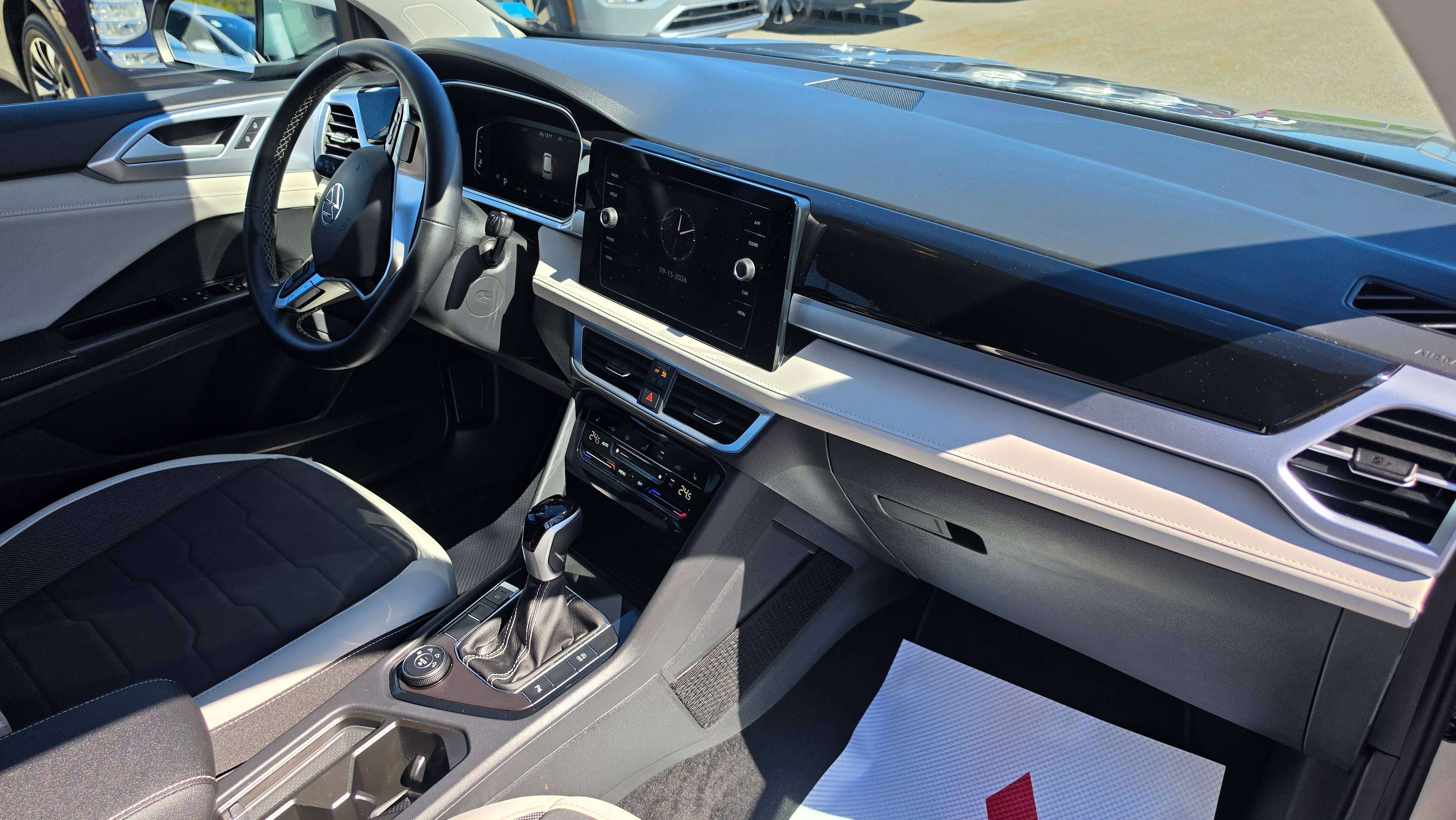 2026 Volkswagen Taos Comfortline | 4Motion | Back Up Cam — снимка 1