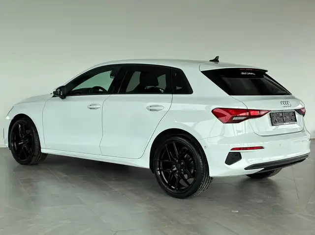 Audi A3 view 8