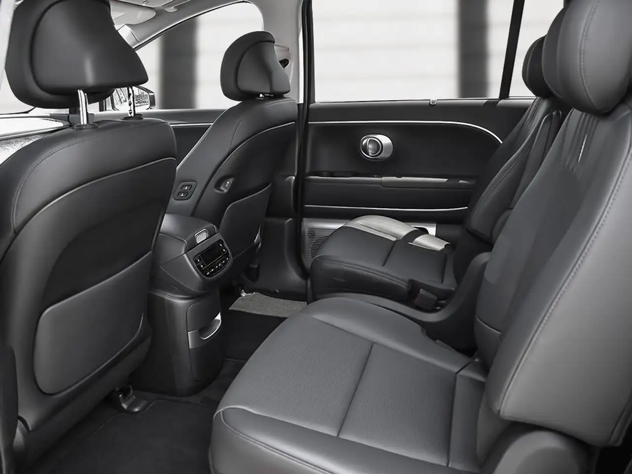Hyundai IONIQ 9 снимка Hyundai IONIQ 9