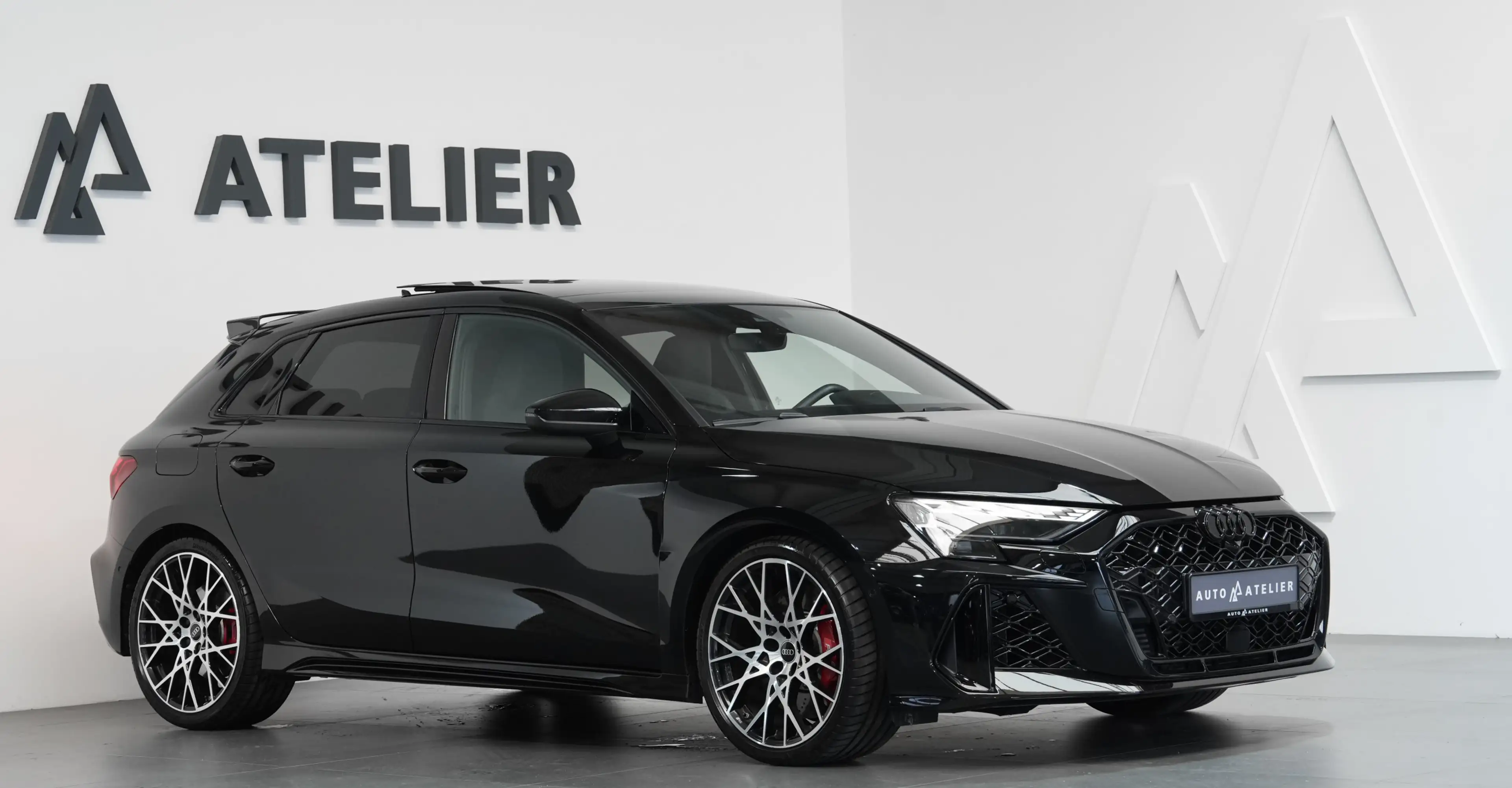 Audi RS3 S-AGA*CARBON*PANO*SONOS*MATRIX*R.KAM*CARBON — photo 4