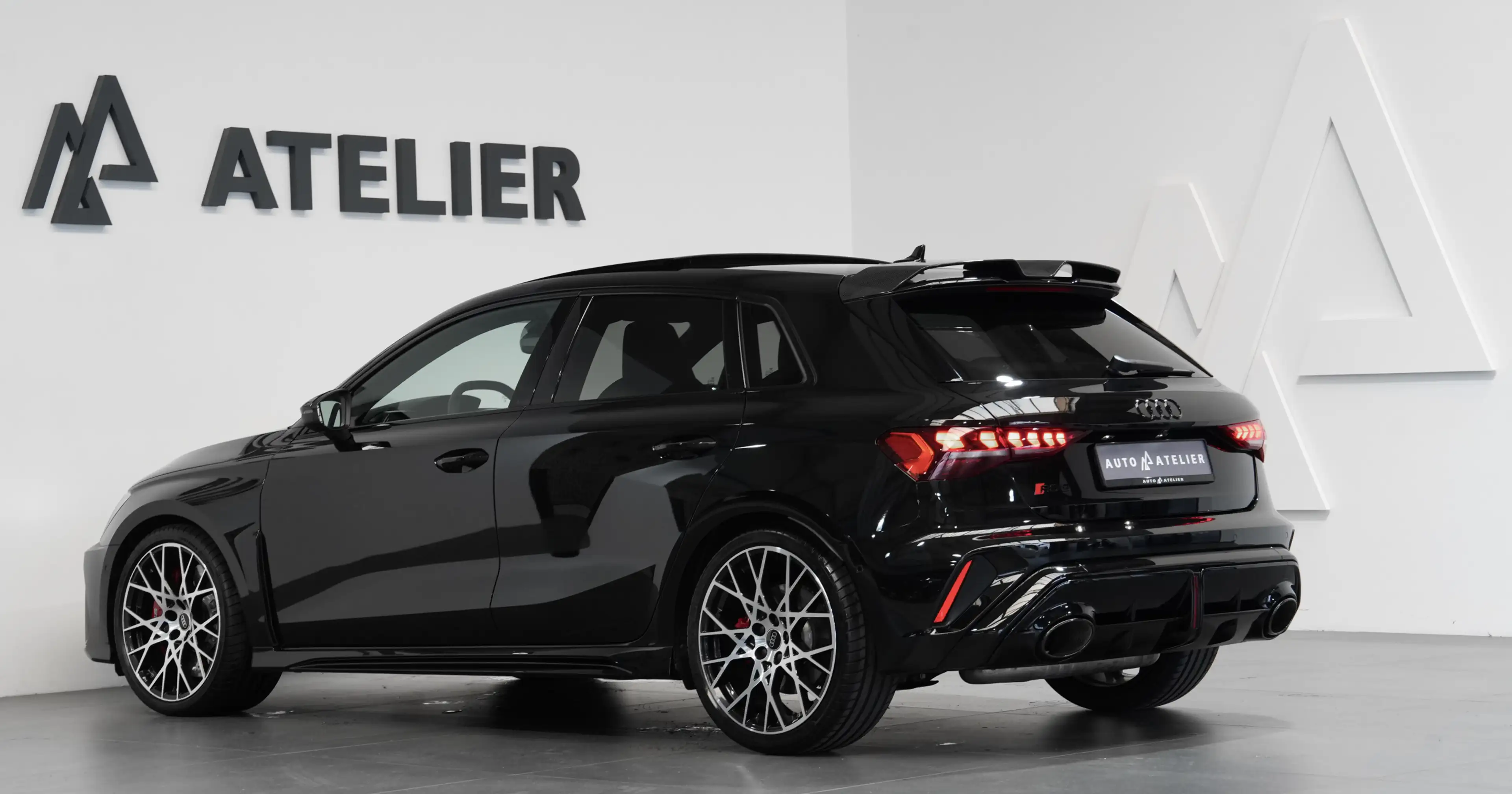 Audi RS3 S-AGA*CARBON*PANO*SONOS*MATRIX*R.KAM*CARBON — photo 7