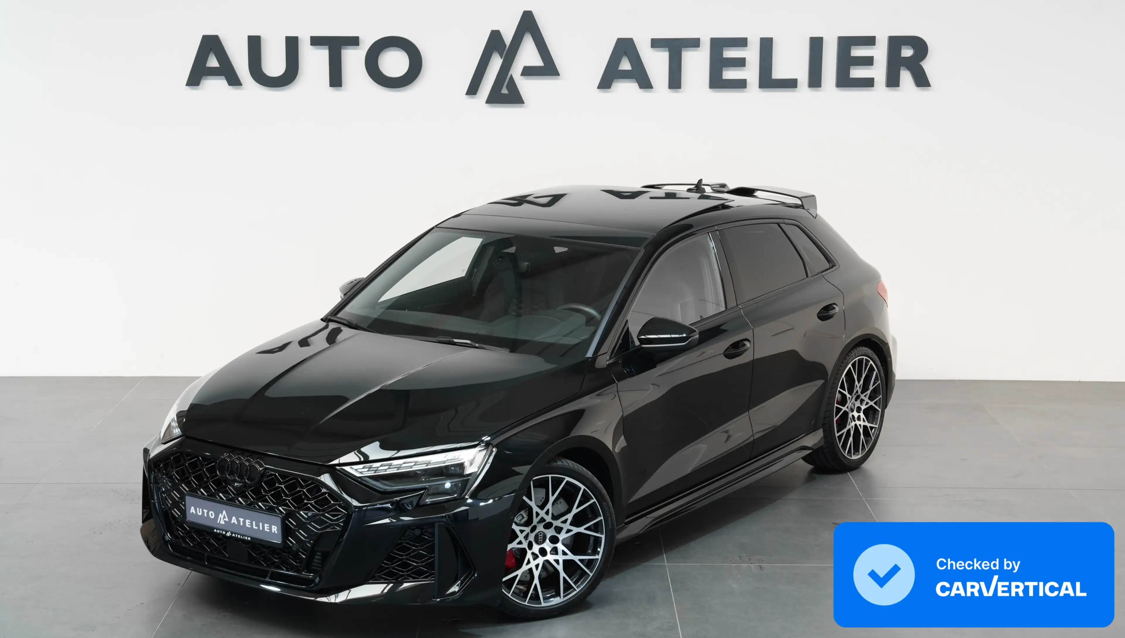Audi RS3 S-AGA*CARBON*PANO*SONOS*MATRIX*R.KAM*CARBON