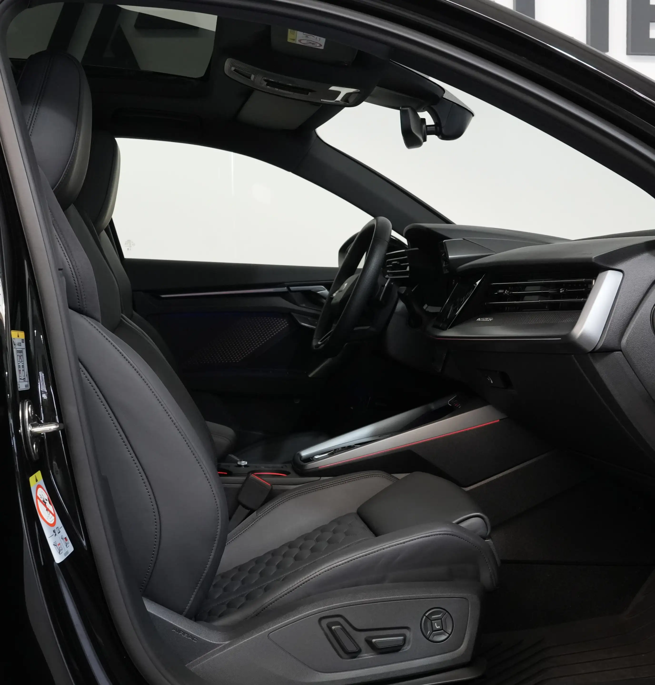Audi RS3 S-AGA*CARBON*PANO*SONOS*MATRIX*R.KAM*CARBON — photo 13