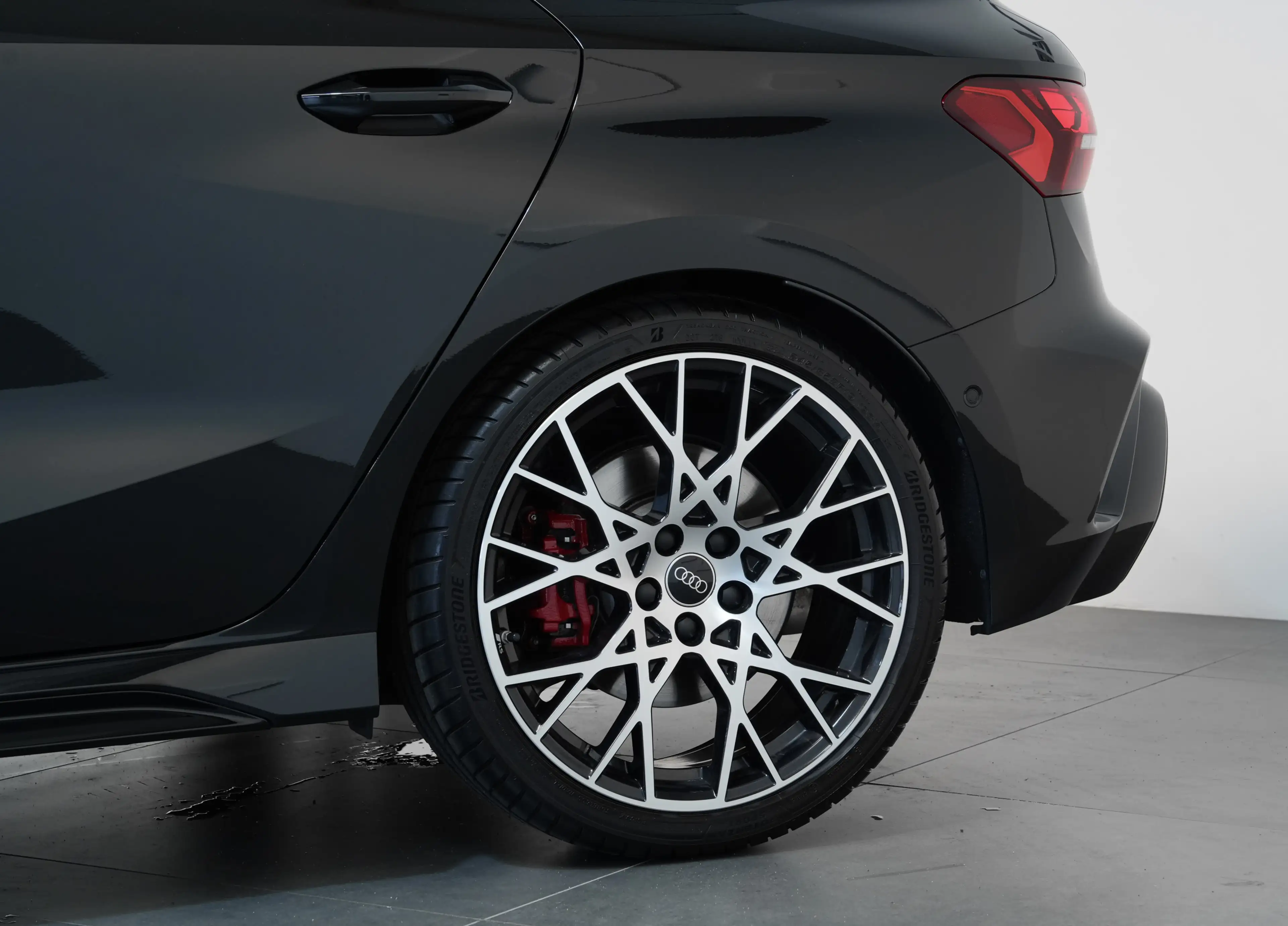 Audi RS3 S-AGA*CARBON*PANO*SONOS*MATRIX*R.KAM*CARBON — photo 10