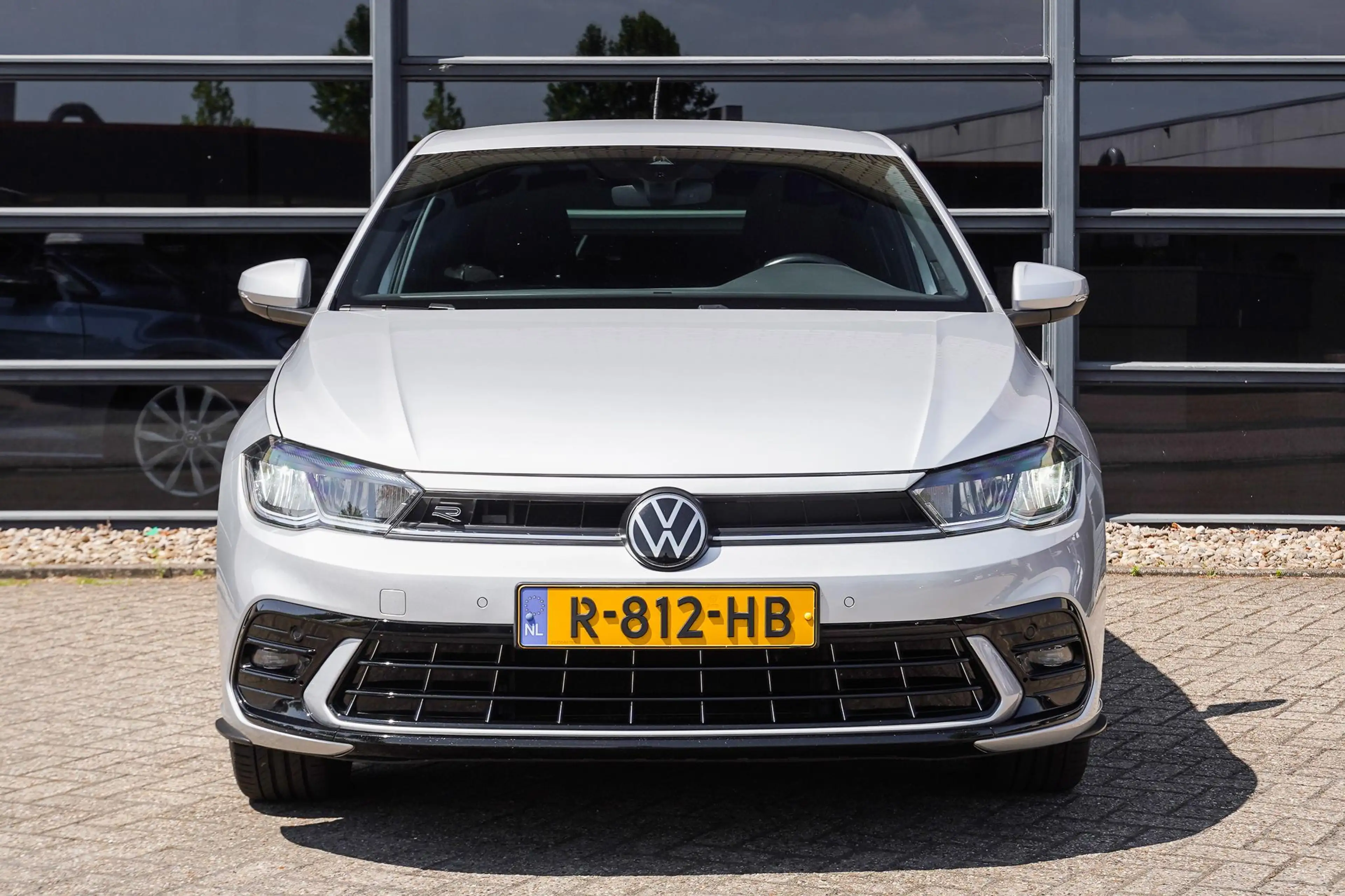 Volkswagen Polo 1.0 TSI R-Line Facelift|Digidash|Apple Crply — photo 11