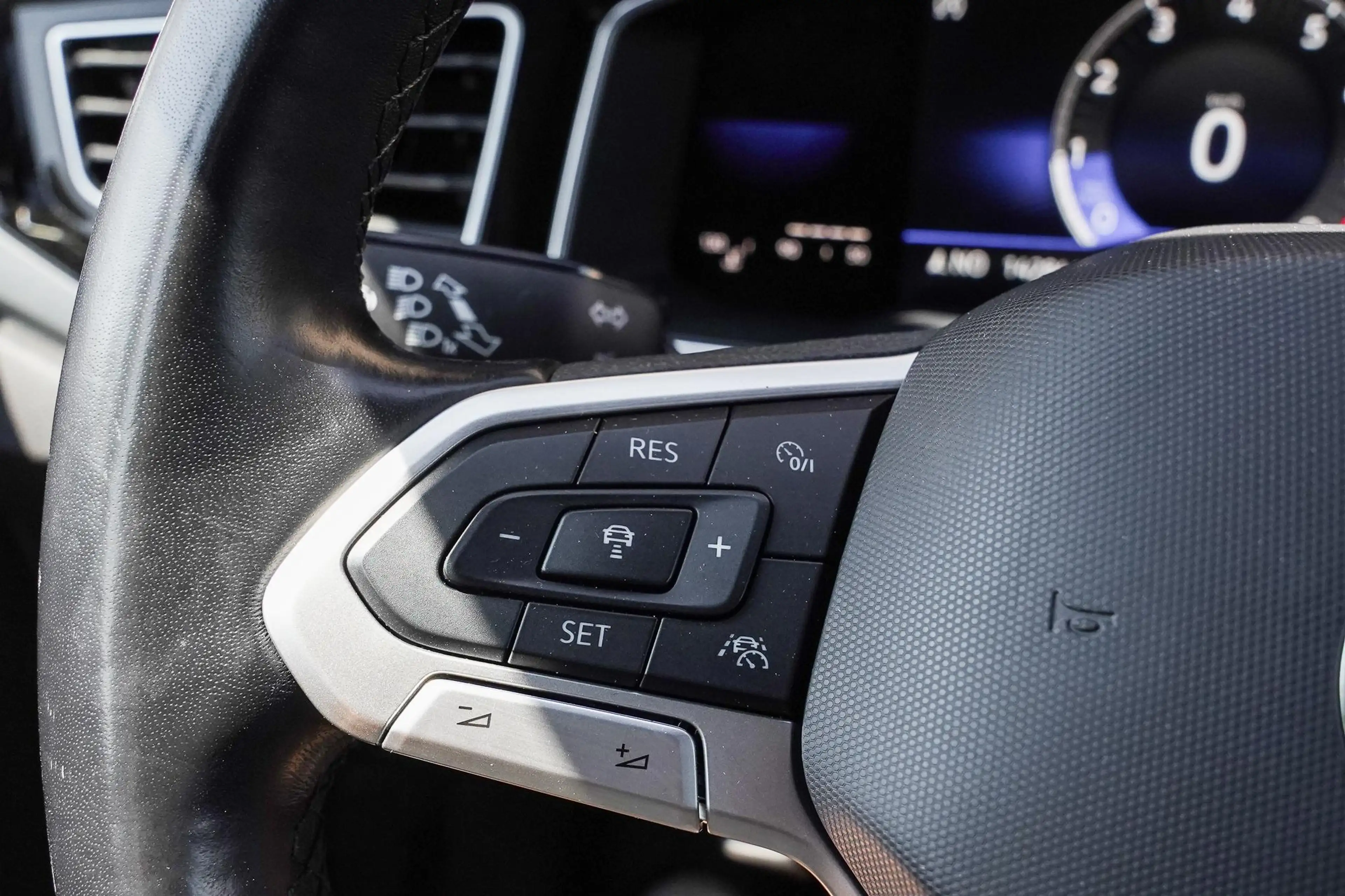 Volkswagen Polo 1.0 TSI R-Line Facelift|Digidash|Apple Crply — photo 19