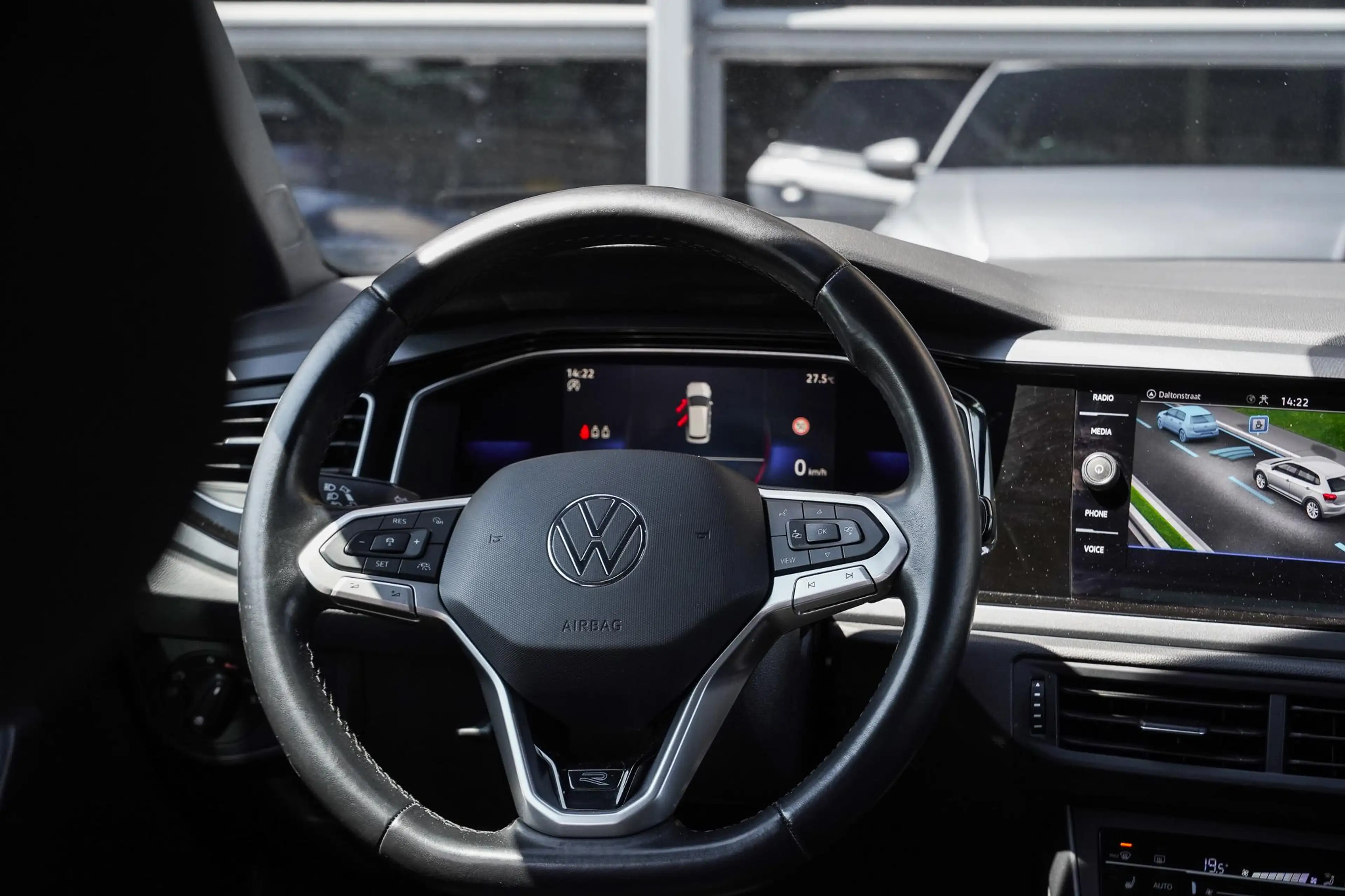 Volkswagen Polo 1.0 TSI R-Line Facelift|Digidash|Apple Crply — photo 9
