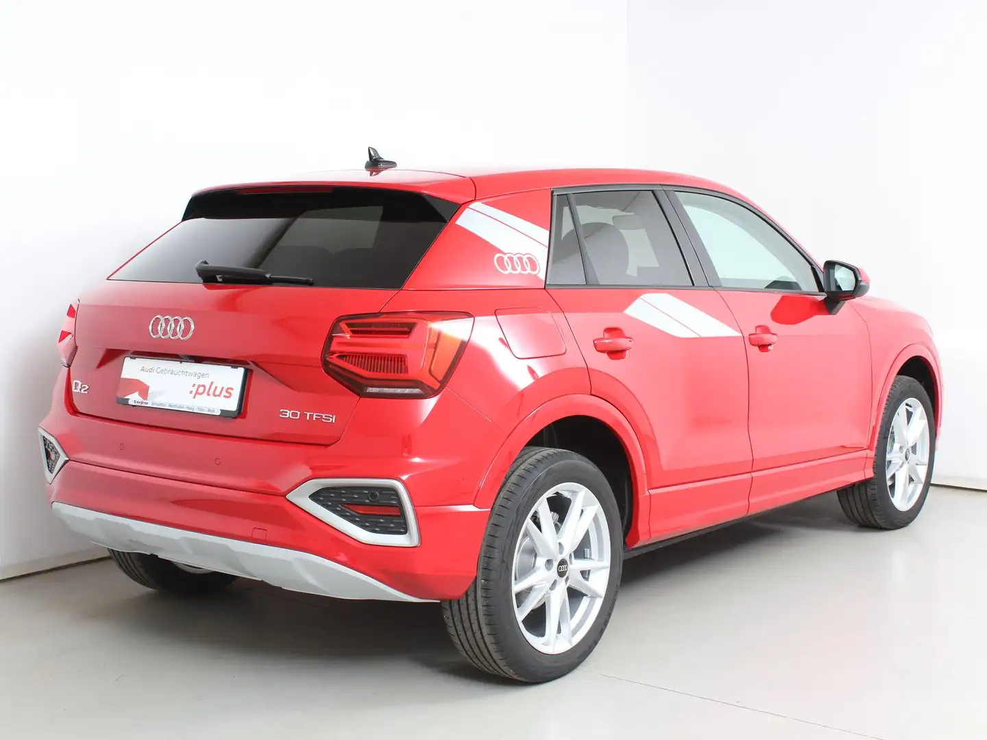 Audi Q2 30 TFSI admired Rot - 2